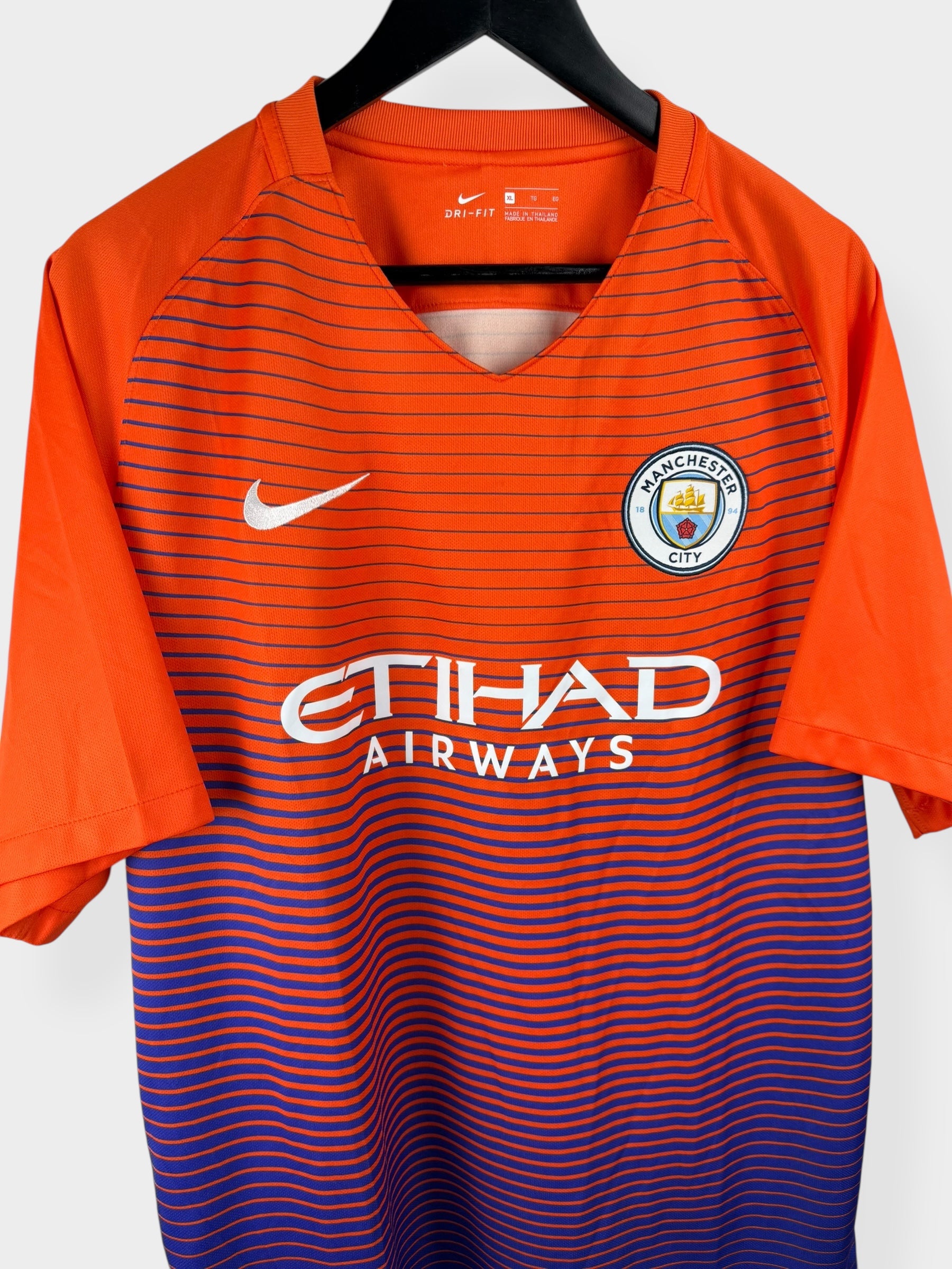 2016-17 MANCHESTER CITY THIRD SHIRT XL - Authentic Football Club