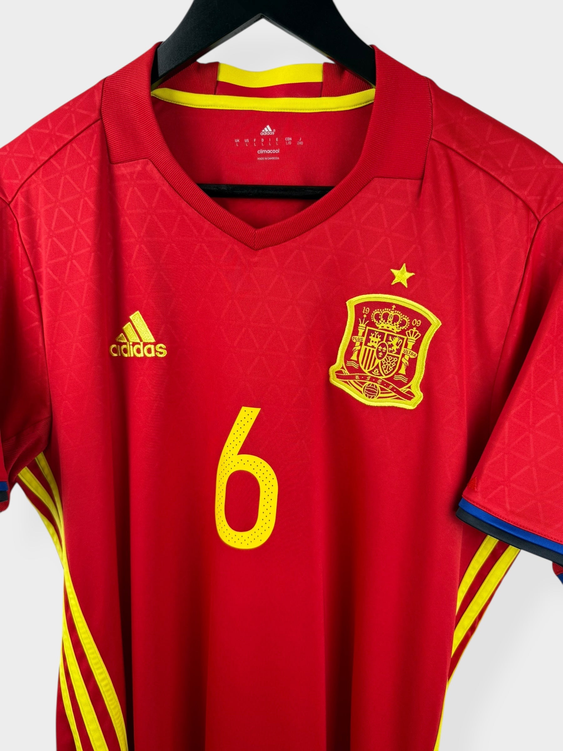 2016-17 SPANJE THUISSHIRT INIESTA #6 M