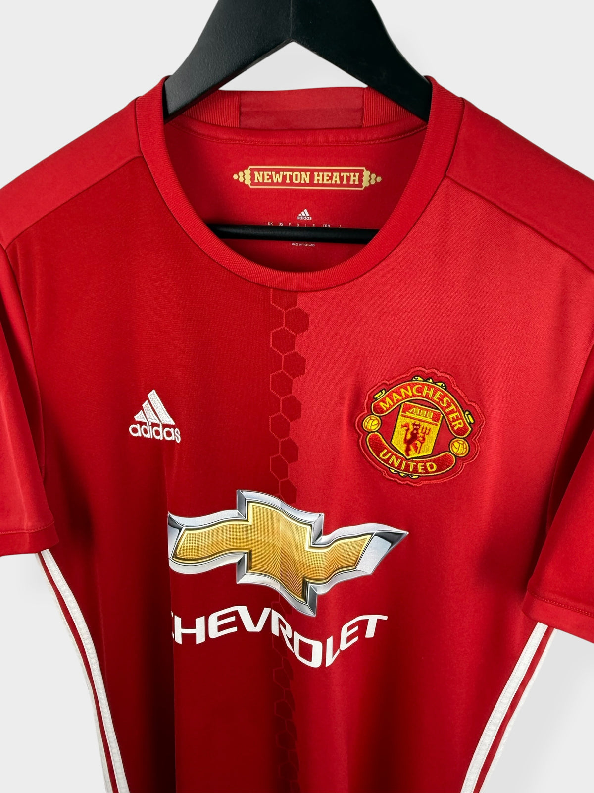 2016-17 MANCHESTER UNITED HOME SHIRT MATA #8 M
