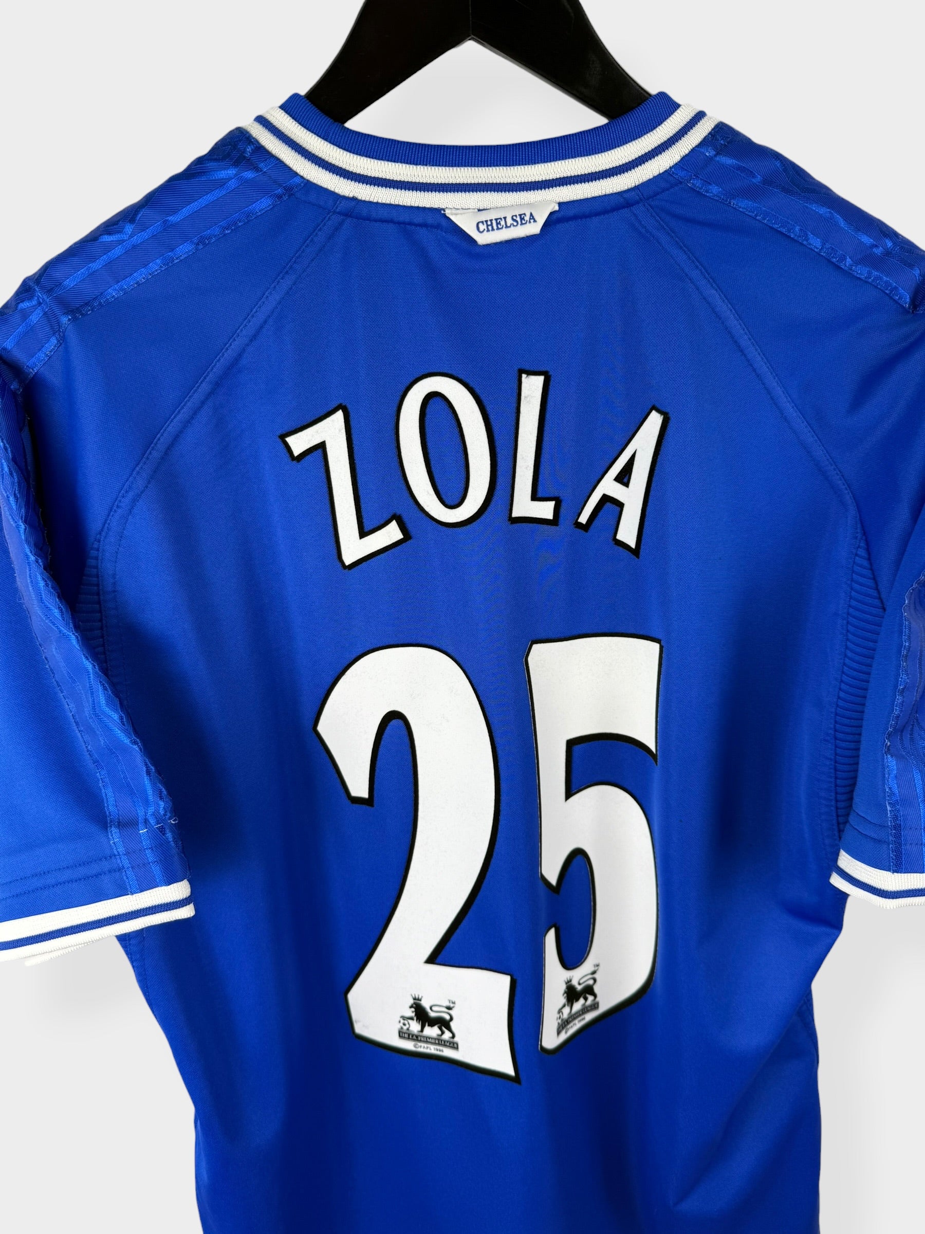 2000-01 CHELSEA HOME SHIRT ZOLA #25 L