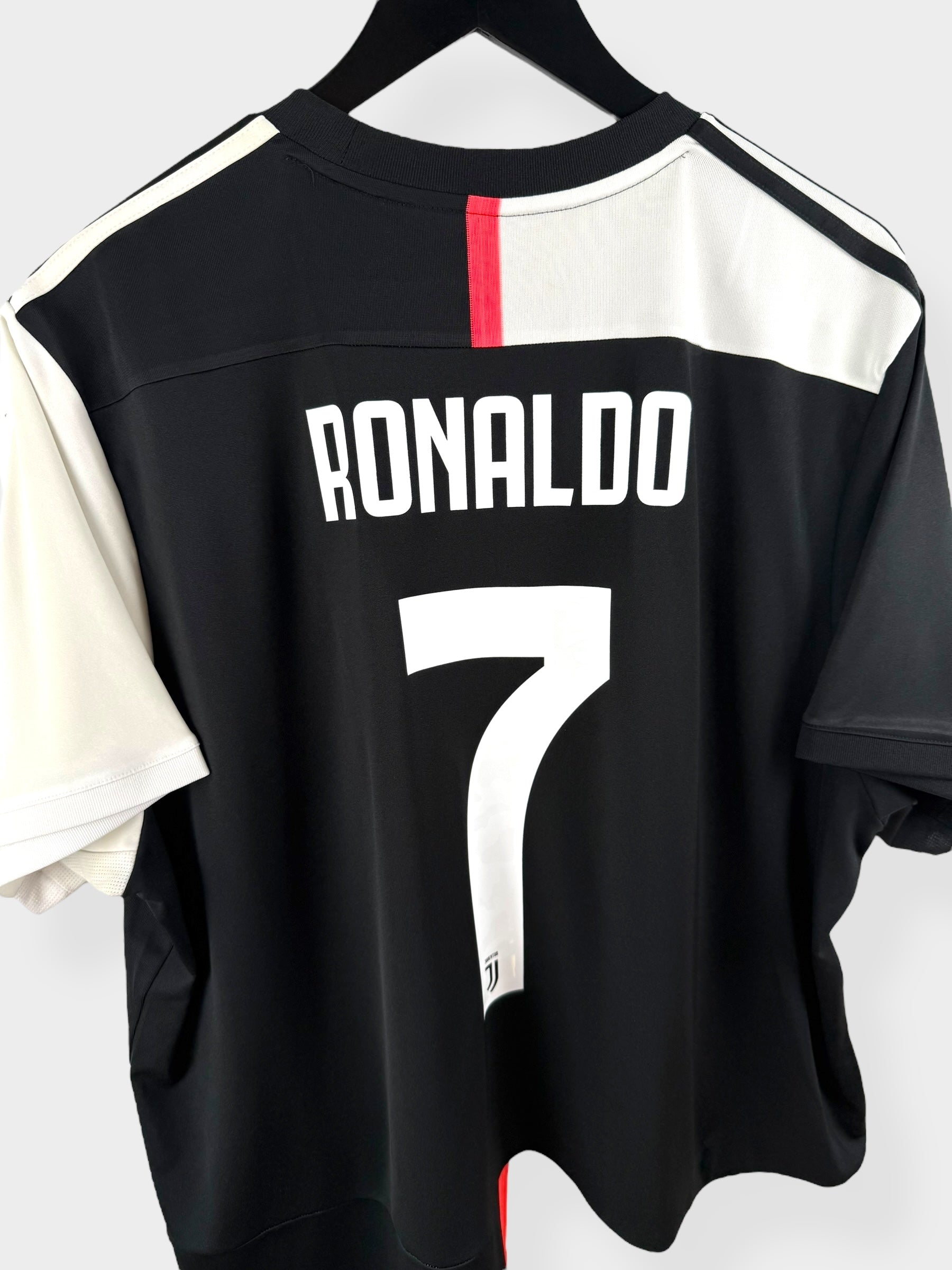 2019-20 JUVENTUS HOME SHIRT RONALDO #7 L