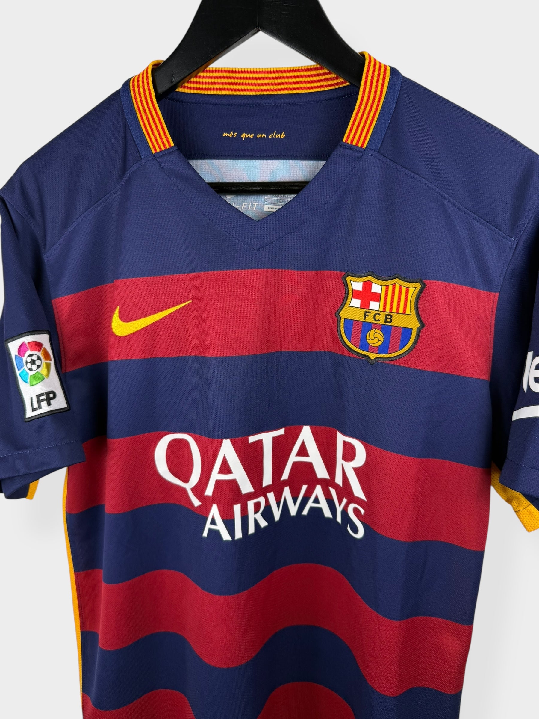 2015-16 BARCELONA HOME SHIRT MESSI #10 M - Authentic Football Club
