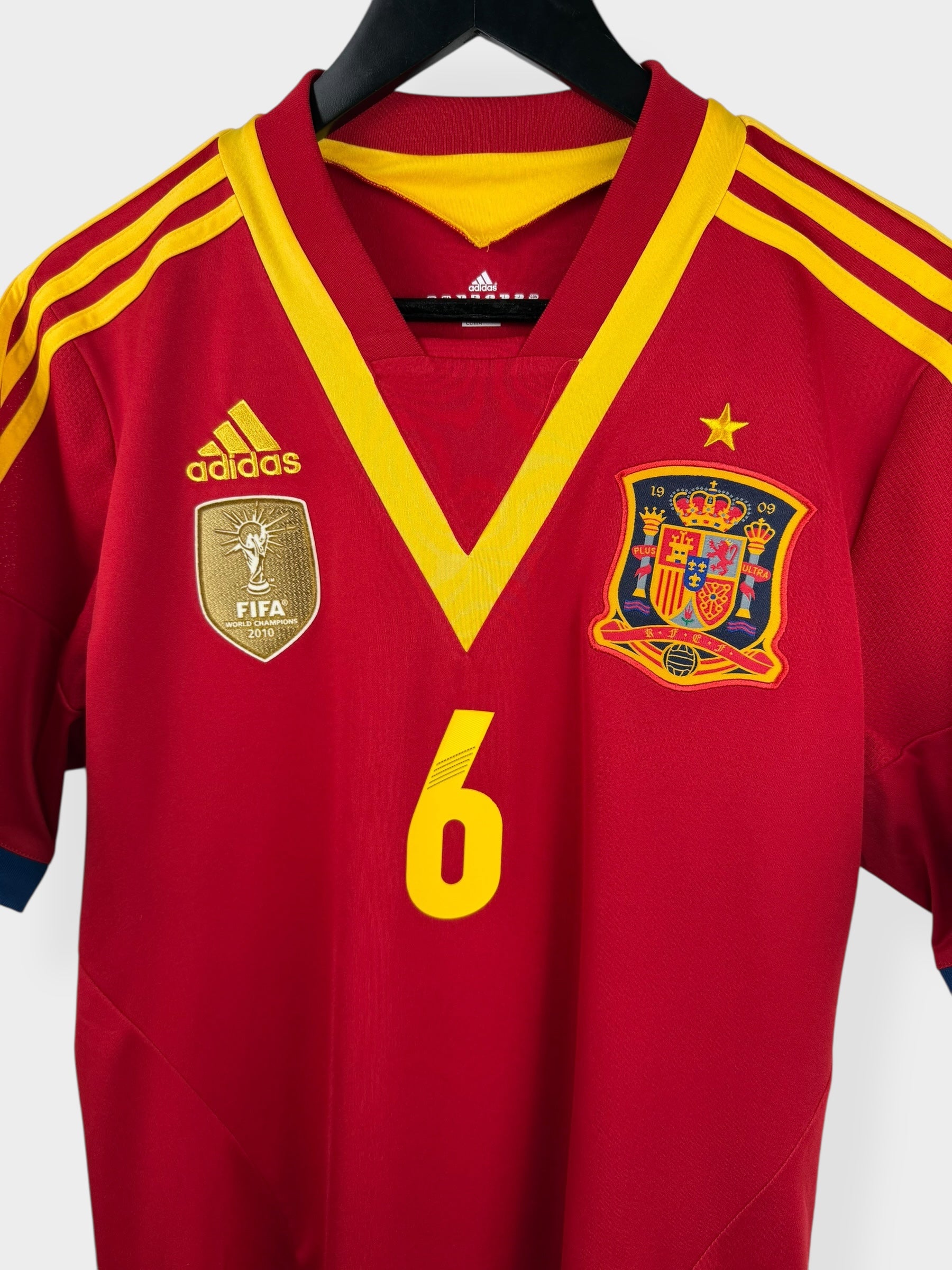 2012-13 SPAIN HOME SHIRT INIESTA #6 M
