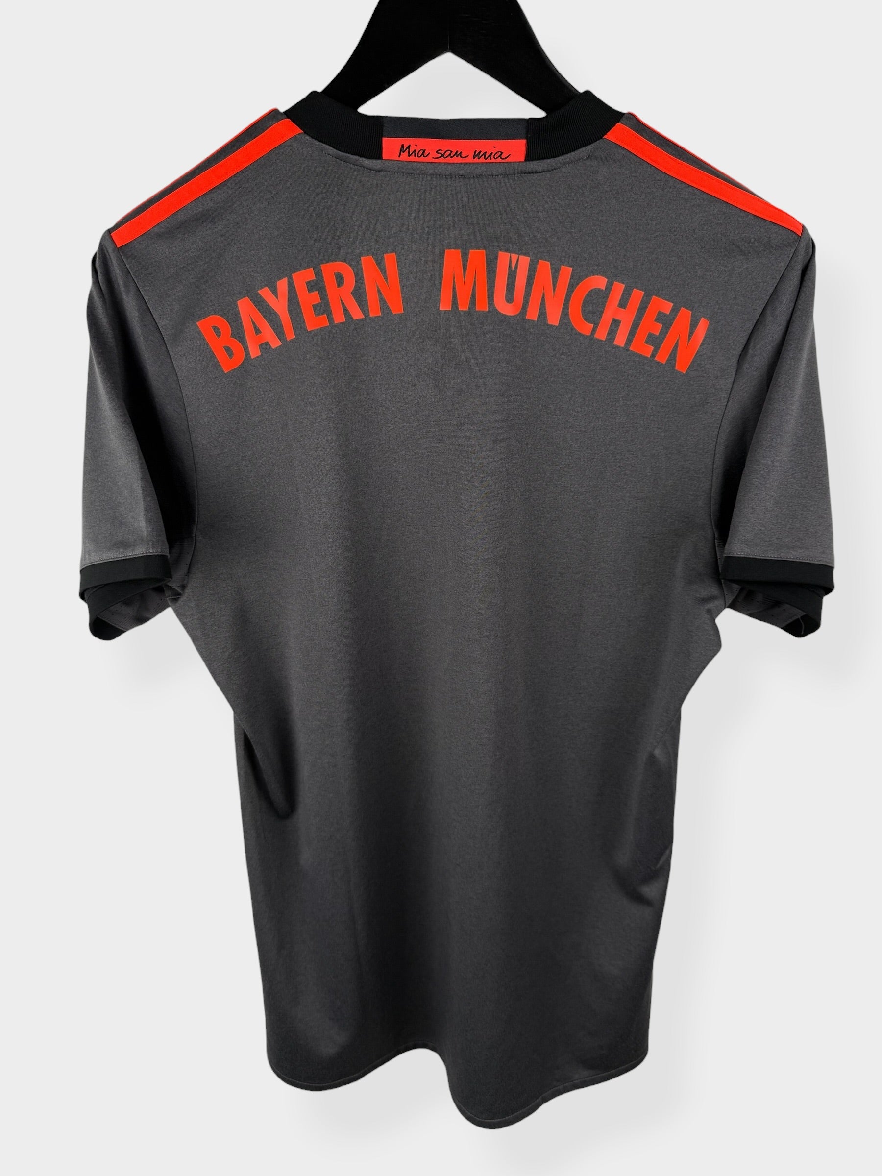 2016-17 BAYERN MUNICH AWAY SHIRT S