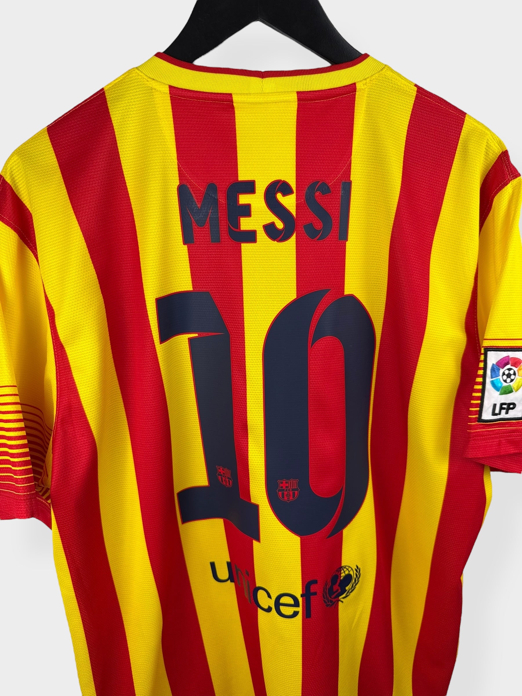 2013-14 BARCELONA AWAY SHIRT MESSI #10 XL
