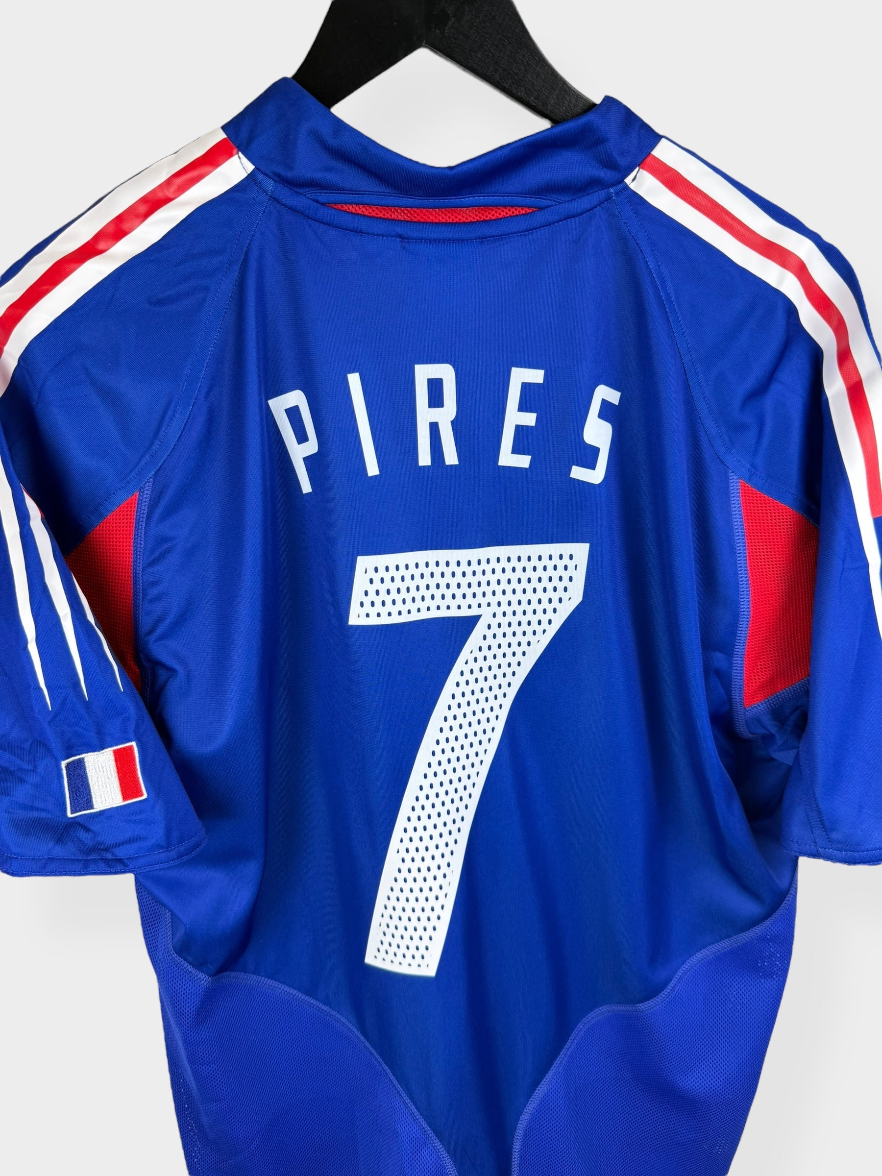 2004-06 FRANCE HOME SHIRT PIRES #7 M