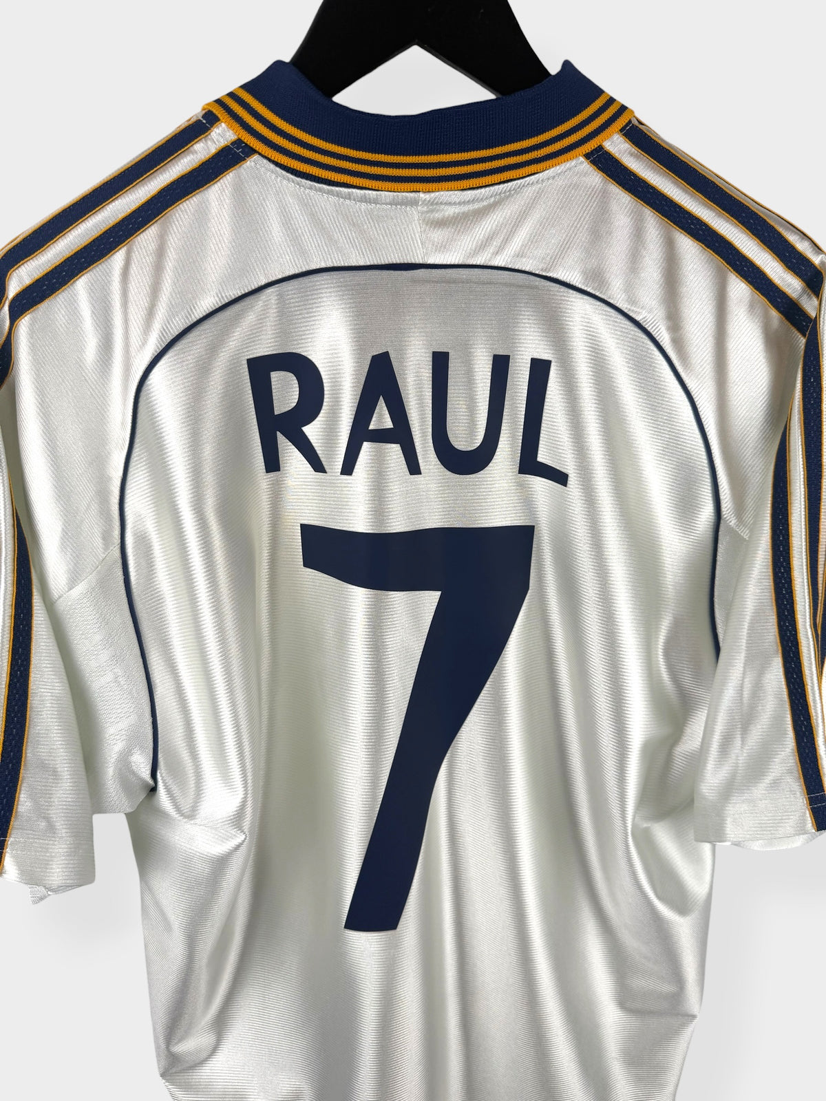 MAILLOT DOMICILE DU REAL MADRID 1998-00 RAUL #7 M