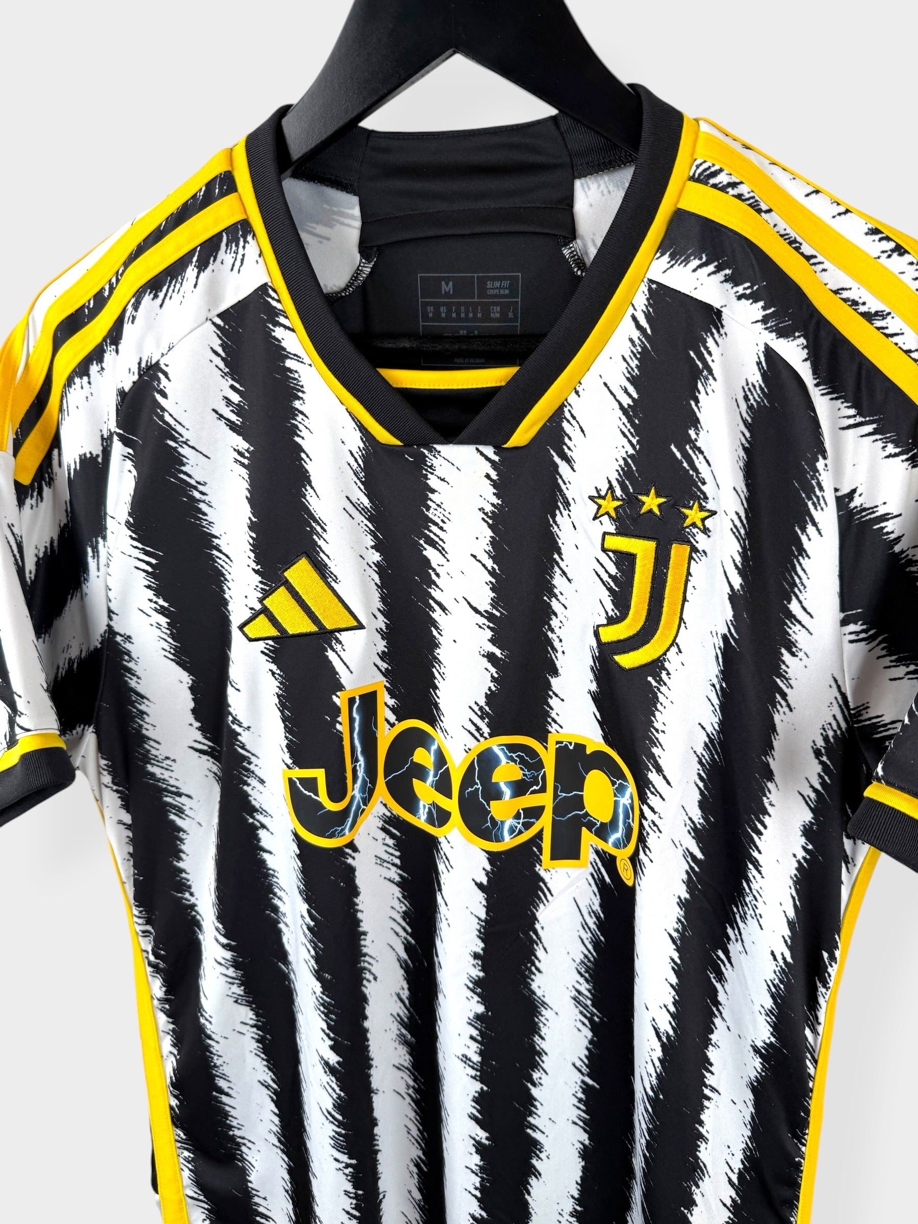 2023-24 JUVENTUS HOME SHIRT VLAHOVIC #9 M