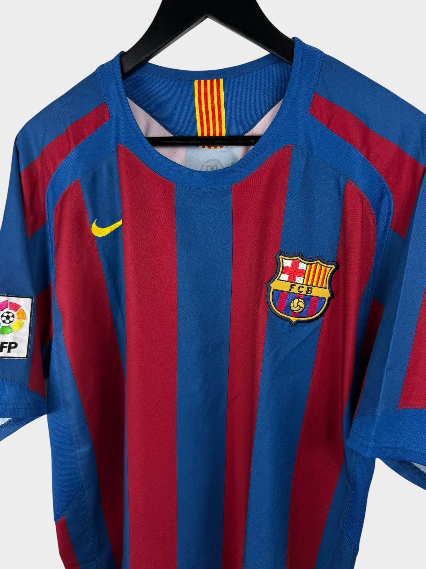 MAILLOT DOMICILE BARCELONE 2005-06 RONALDINHO #10 L