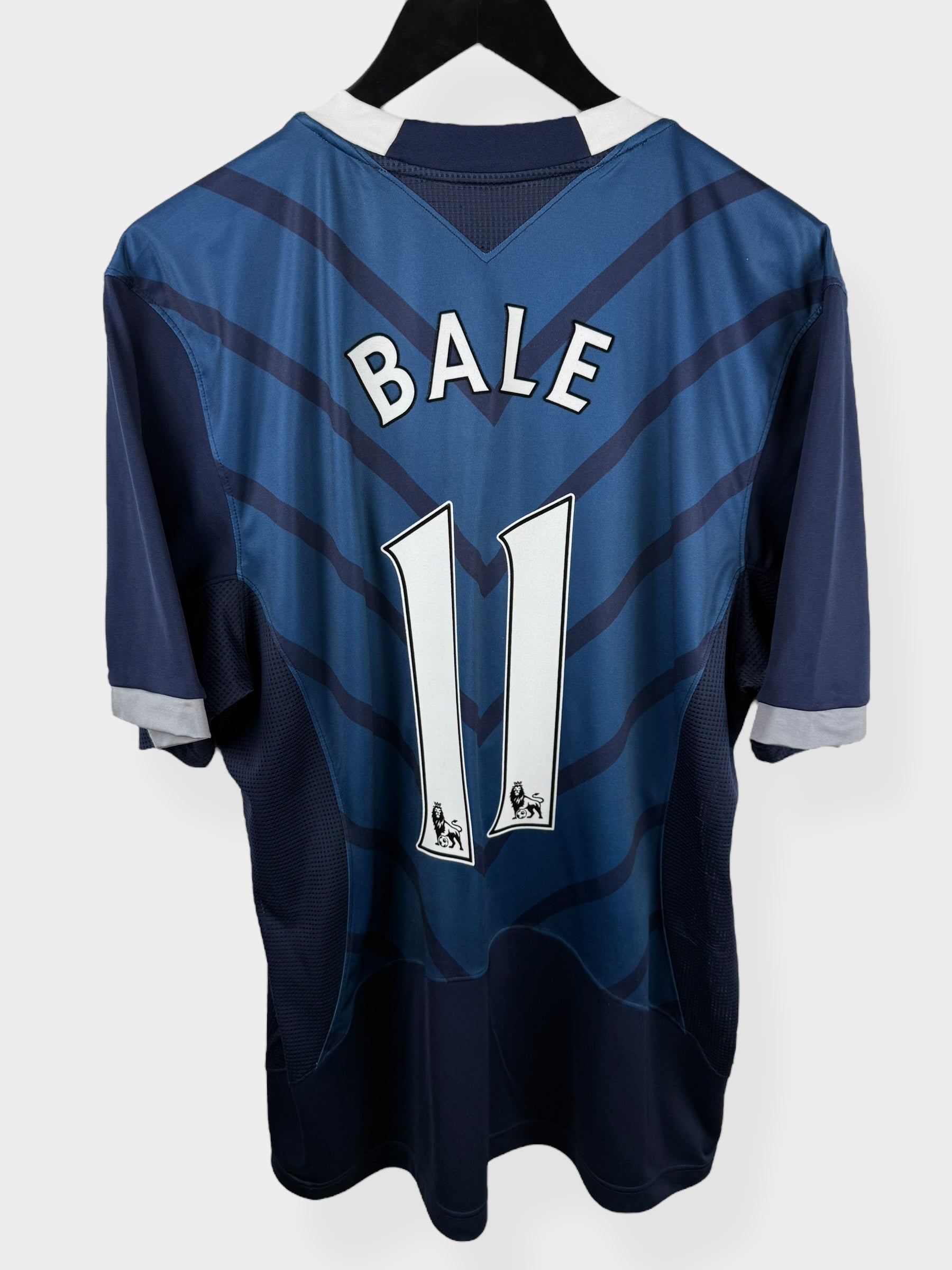 2012-13 TOTTENHAM HOTSPUR AWAY SHIRT BALE #11 XL