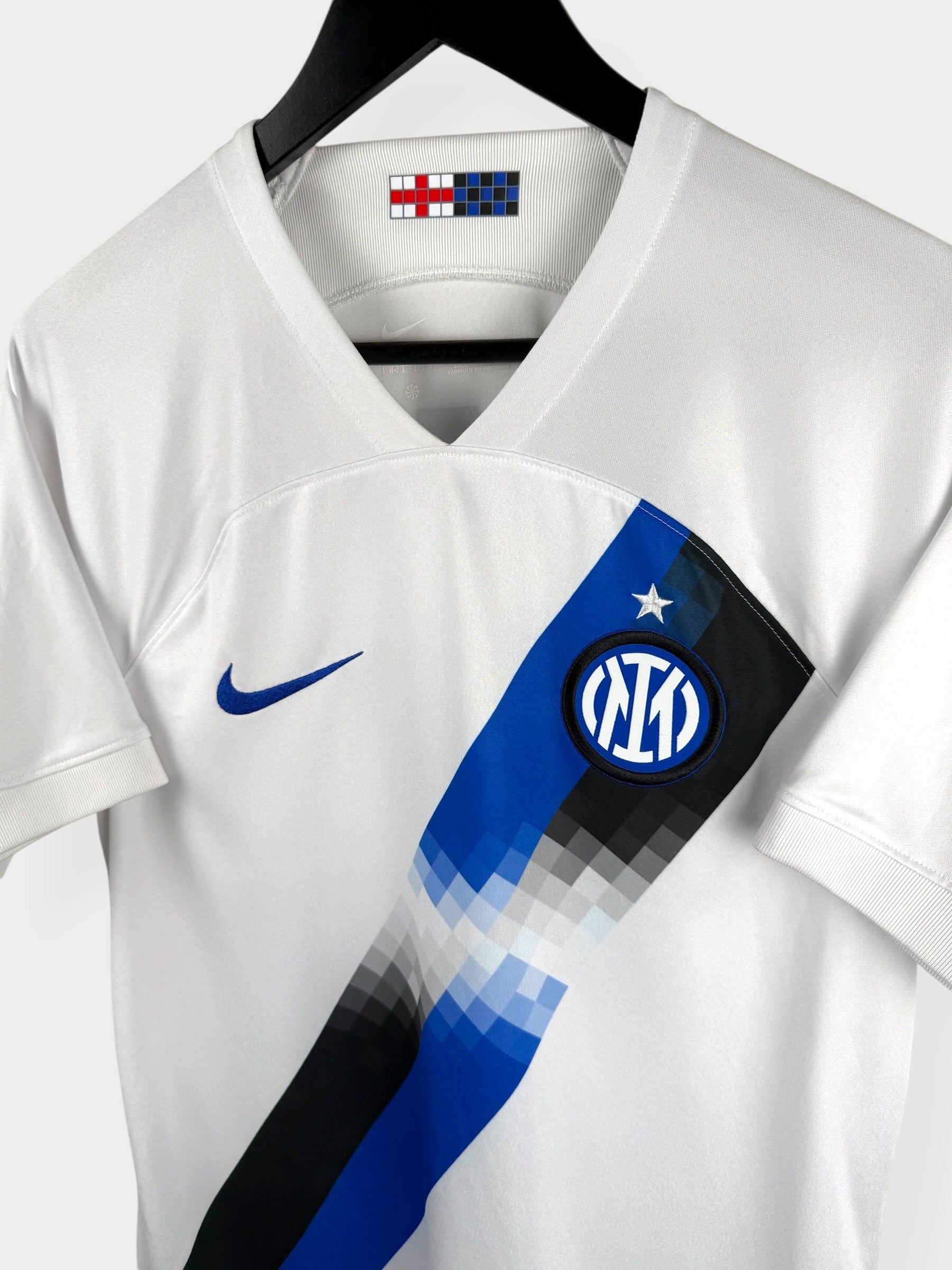 2023-24 INTER MILAN AUSWÄRTSTRIKOT LAUTARO #10 S