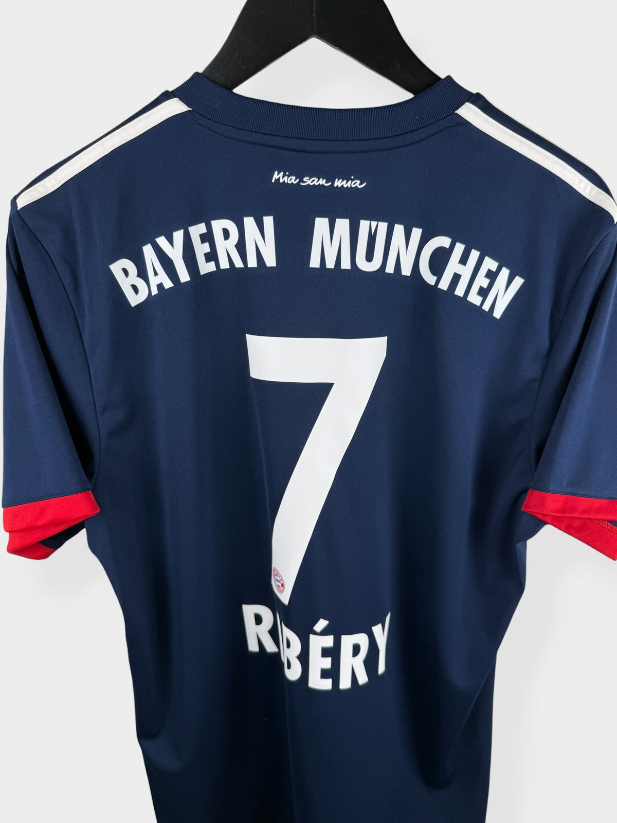 2017-18 BAYERN MUNICH AWAY SHIRT RIBERY #7 M