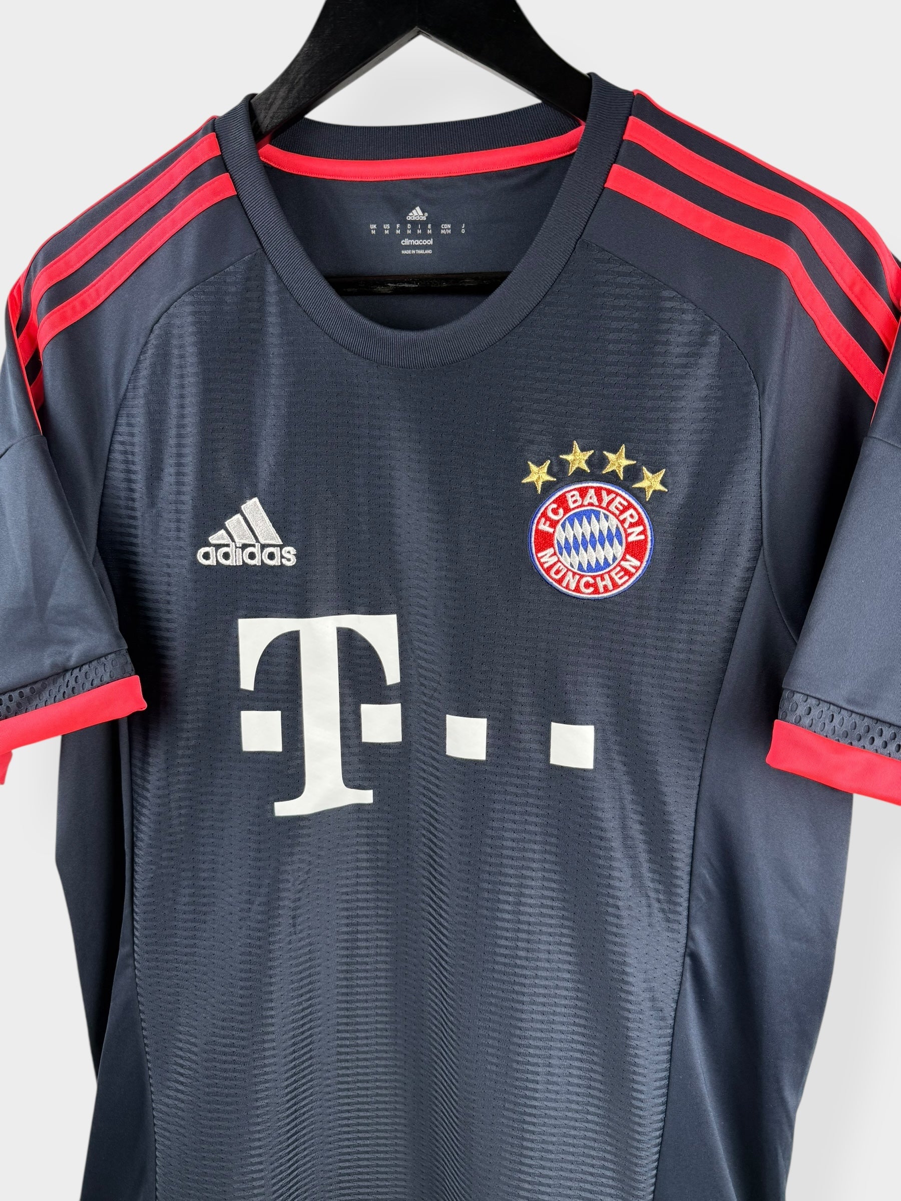 2015-16 BAYERN MUNICH THIRD SHIRT M