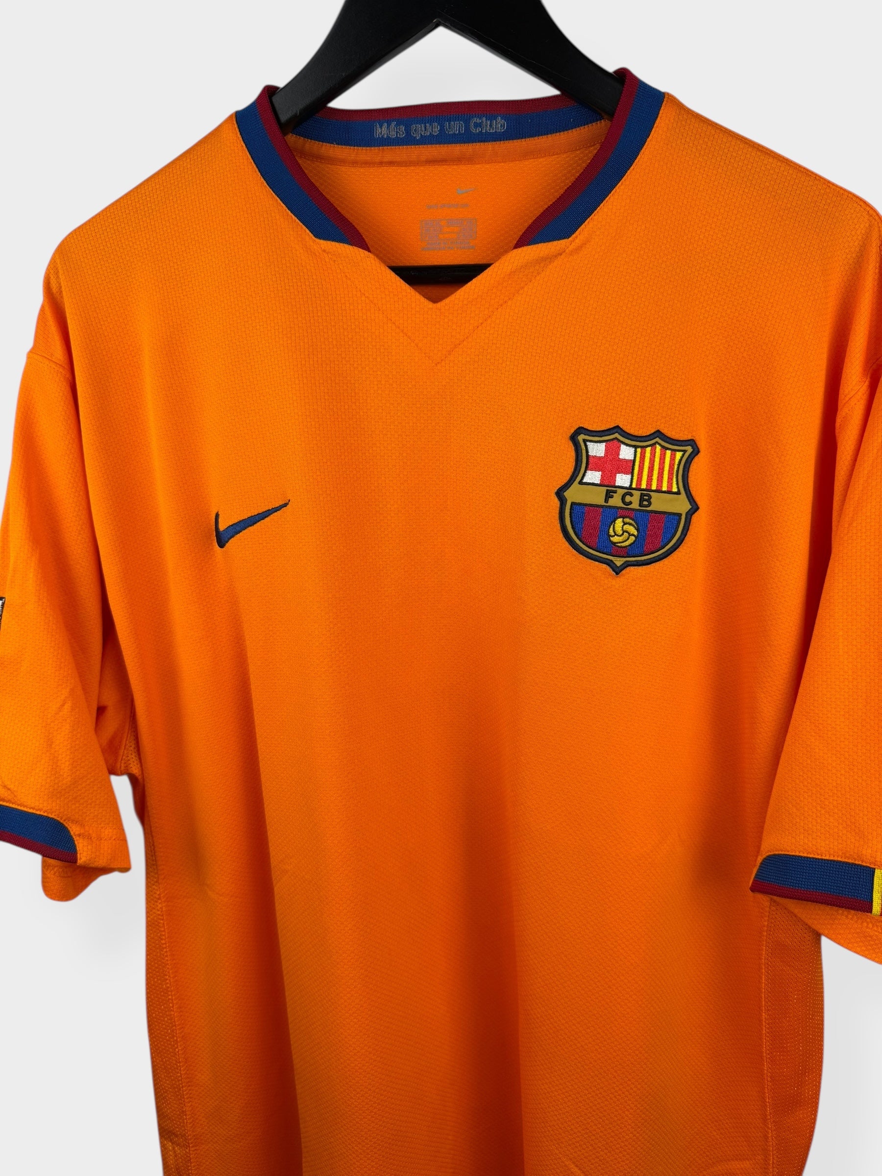 2006-08 BARCELONA AWAY SHIRT RONALDINHO #10 XL