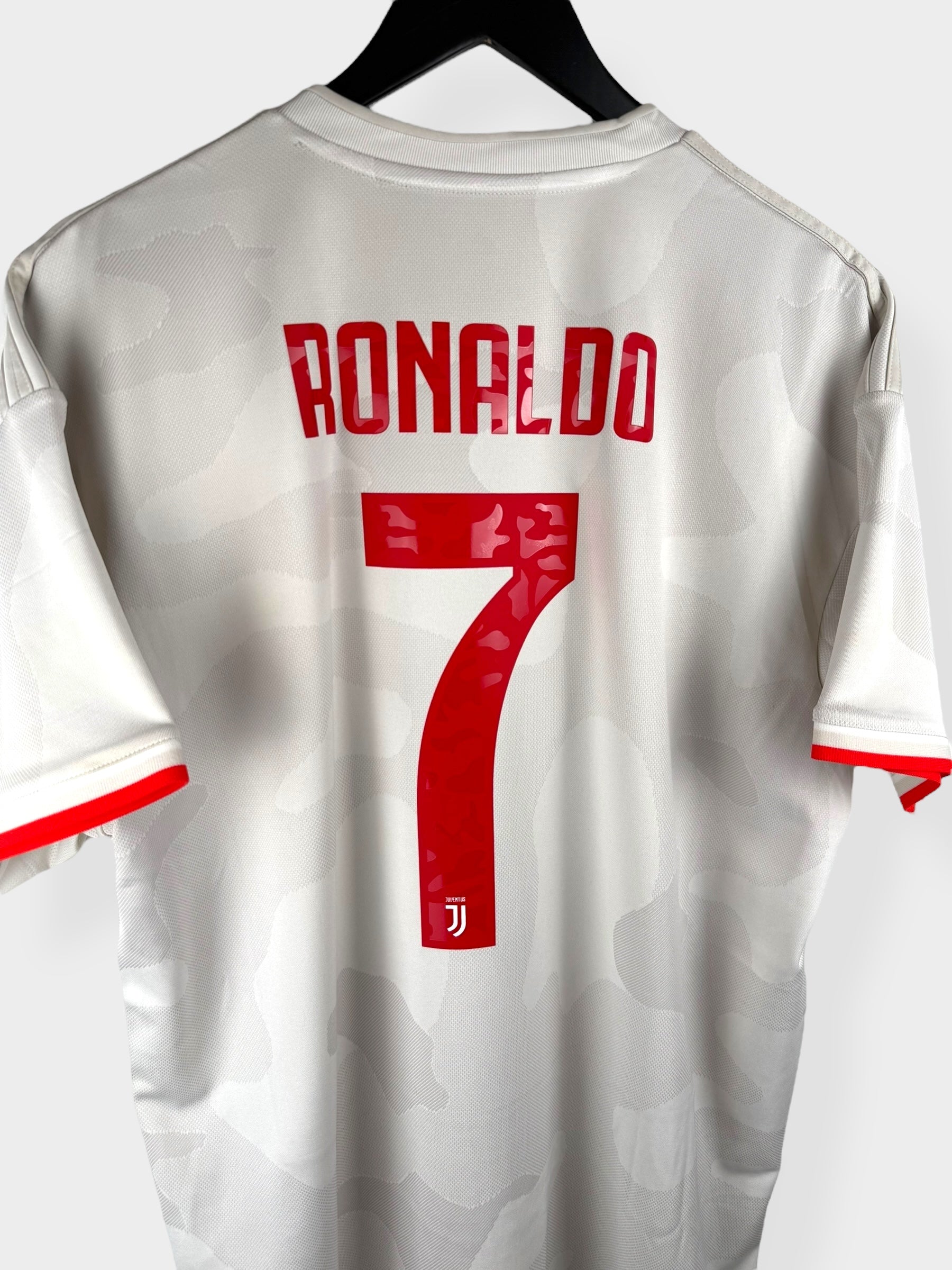2019-20 JUVENTUS AWAY SHIRT RONALDO #7 XL