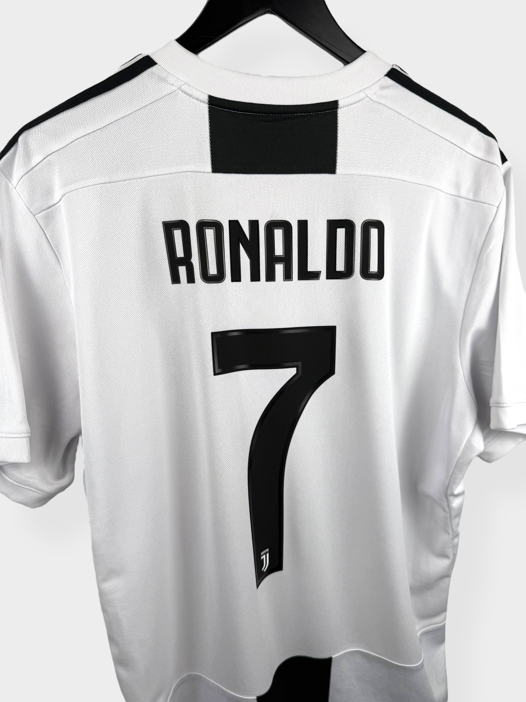 2018-19 JUVENTUS THUISSHIRT RONALDO #7 L