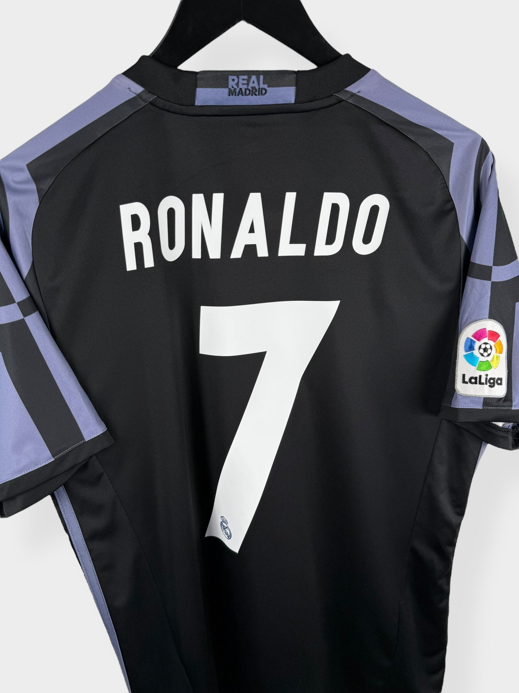 2016-17 REAL MADRID THIRD SHIRT RONALDO #7 M - Authentic Football Club