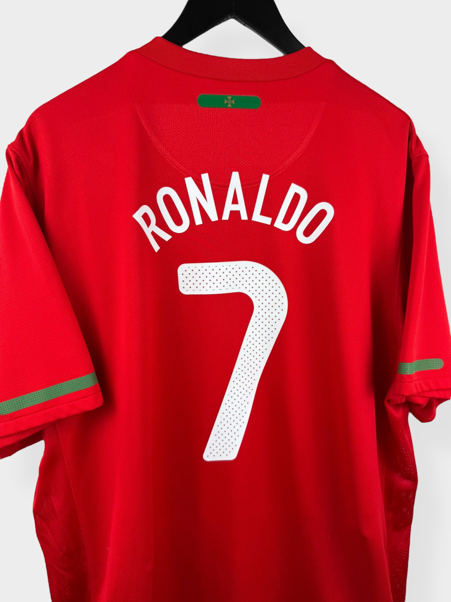 2010-11 PORTUGAL THUISSHIRT RONALDO #7 XXL