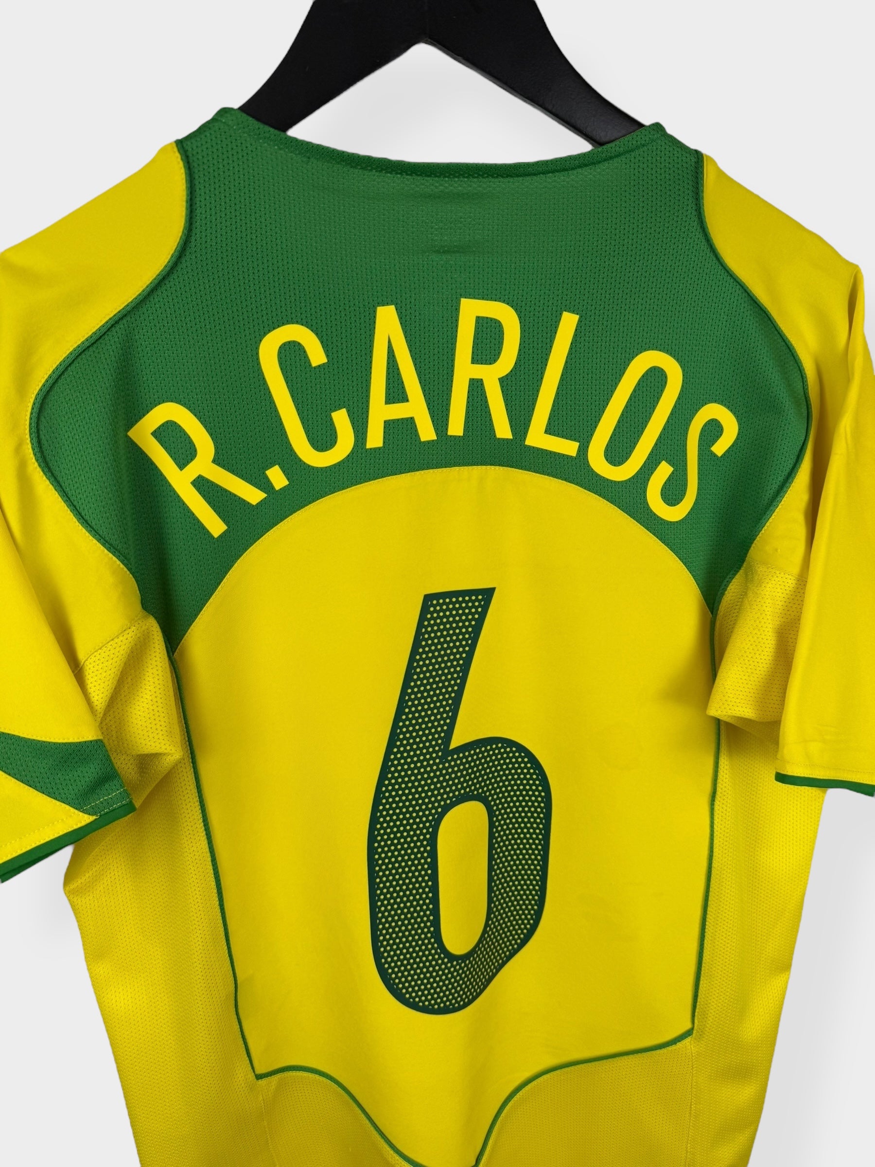 2004-06 BRAZIL HOME SHIRT R. CARLOS #6 S - Authentic Football Club