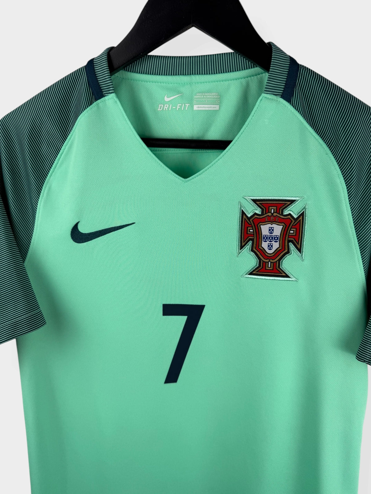 2016-17 PORTUGAL AWAY SHIRT RONALDO #7 S - Authentic Football Club