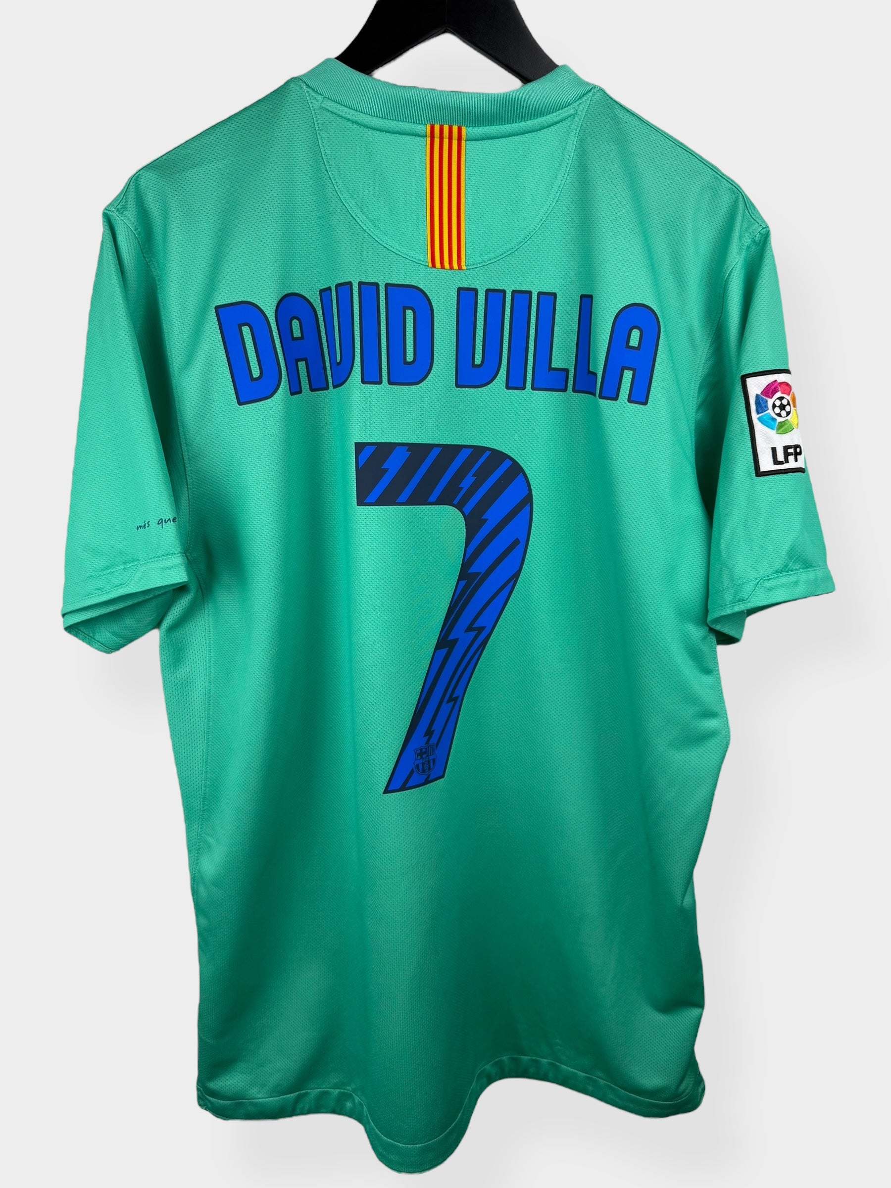 2010-11 BARCELONA UITSHIRT DAVID VILLA #7 L