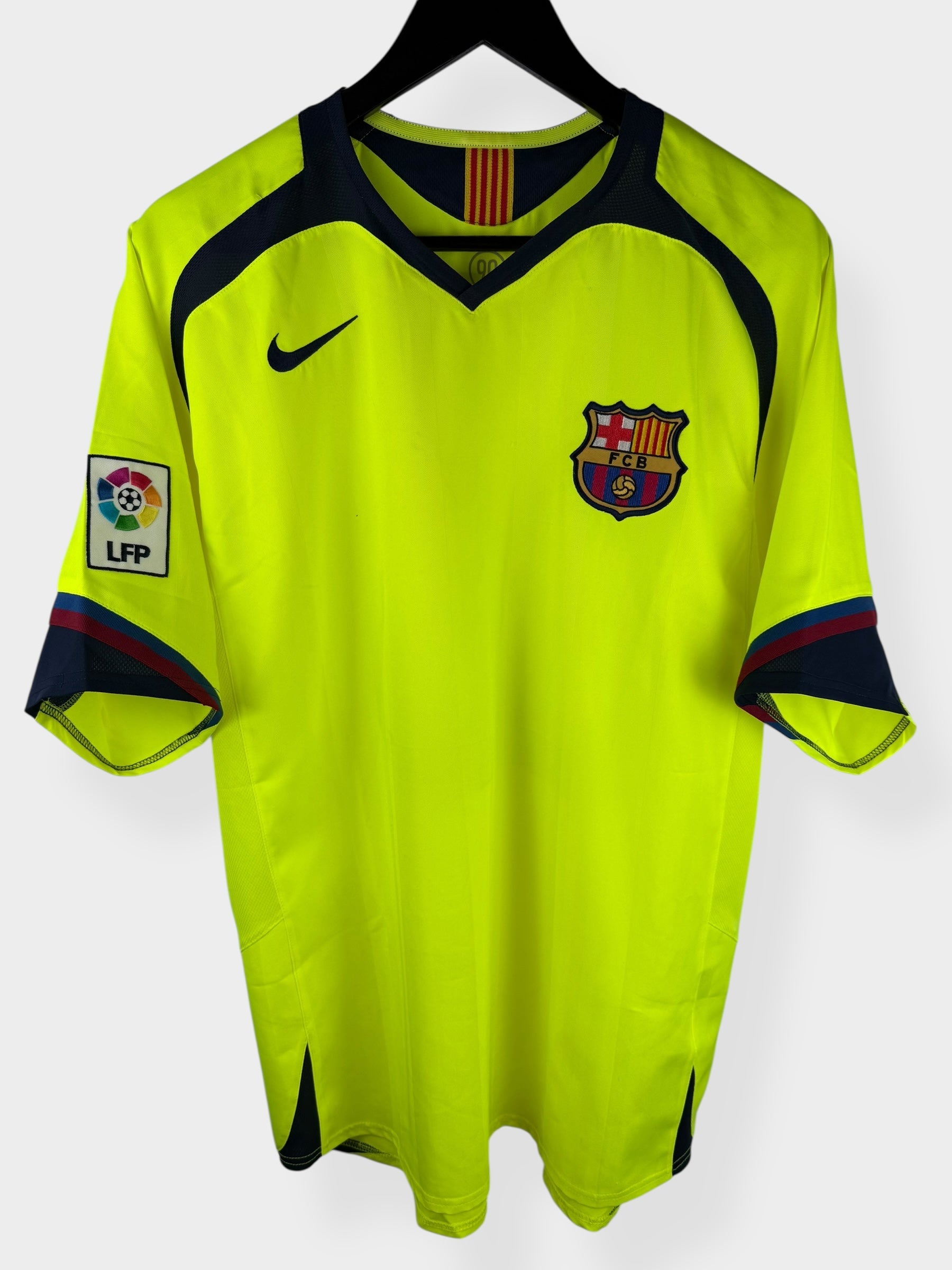2005-06 BARCELONA AWAY SHIRT MESSI #30 L