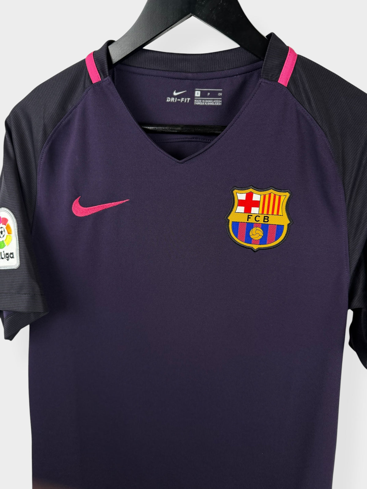 2016-17 BARCELONA AWAY SHIRT MESSI #10 S