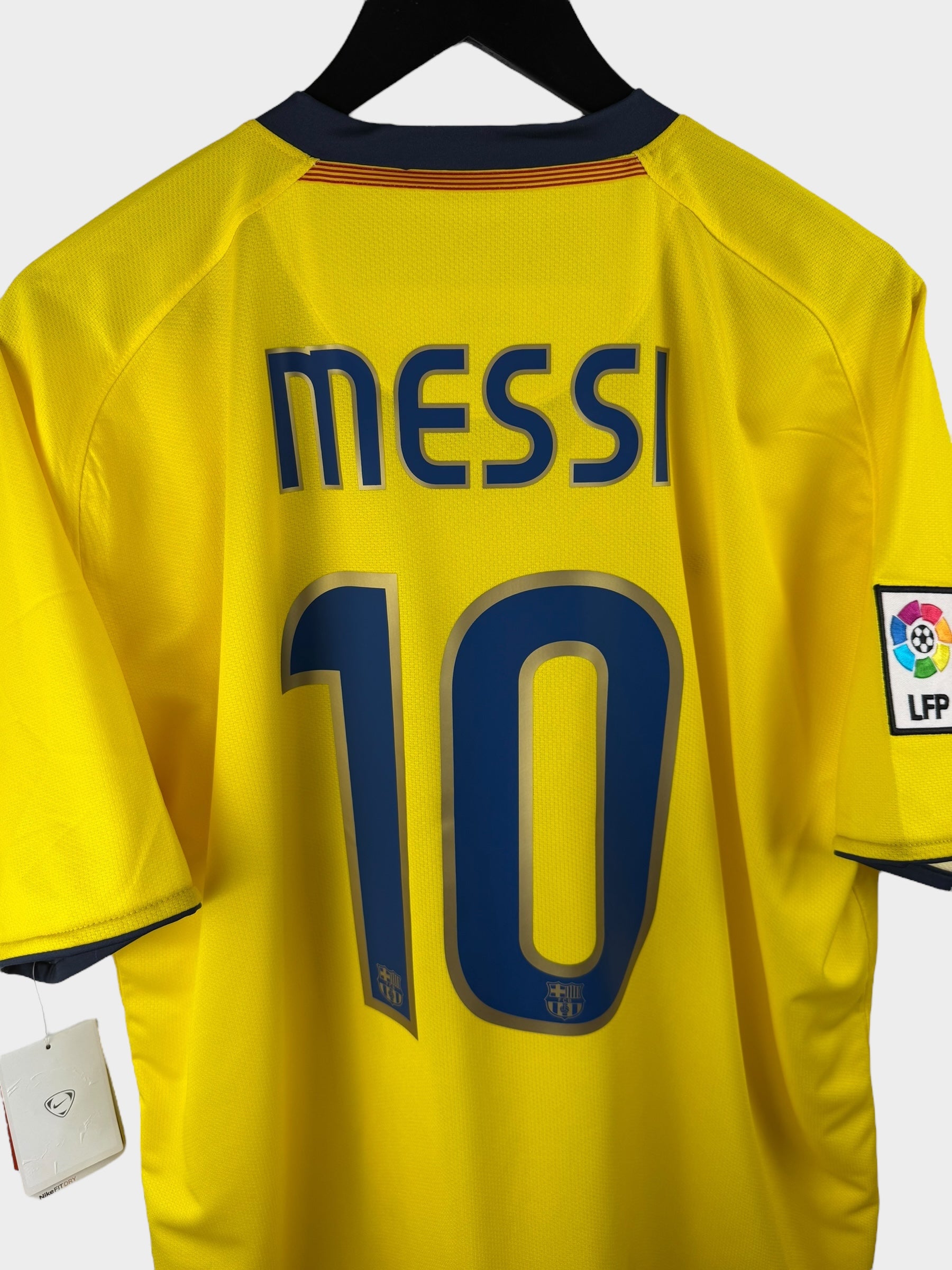 2008-10 BARCELONA AWAY SHIRT MESSI #10 XL