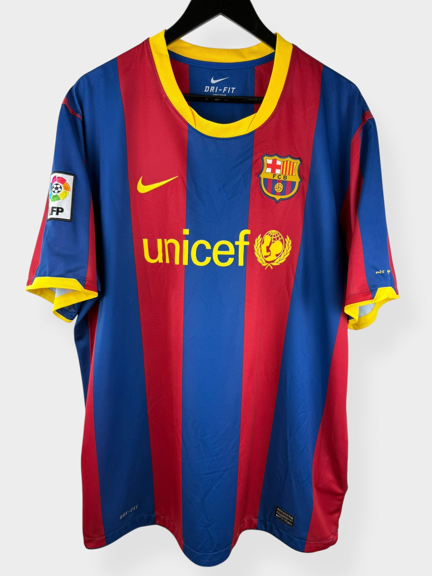 2010-11 BARCELONA THUISSHIRT DAVID VILLA #7 XXL