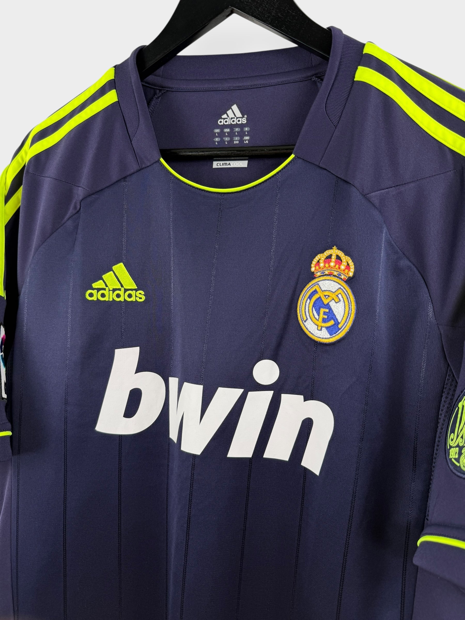 2012-13 REAL MADRID AWAY SHIRT OZIL #10 L