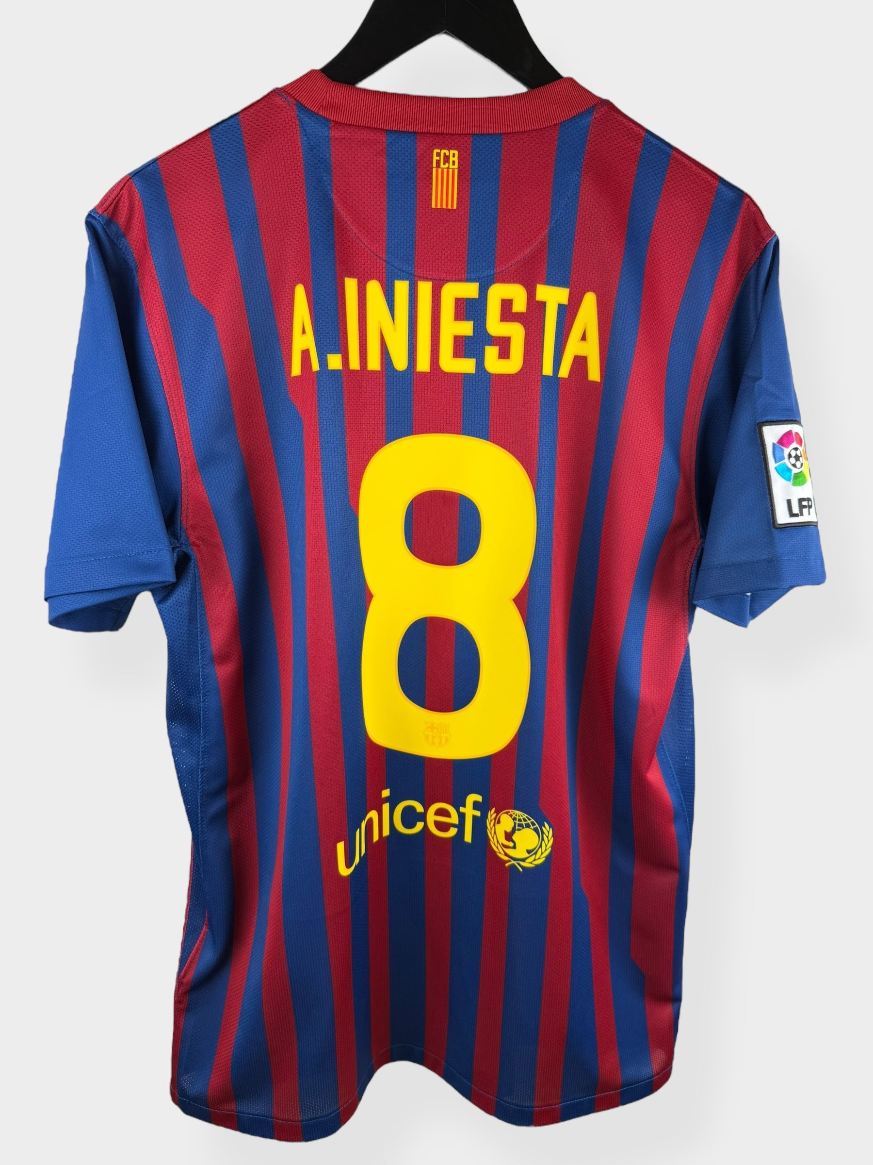 2011-12 BARCELONA HEIMTRIKOT INIESTA #8 M