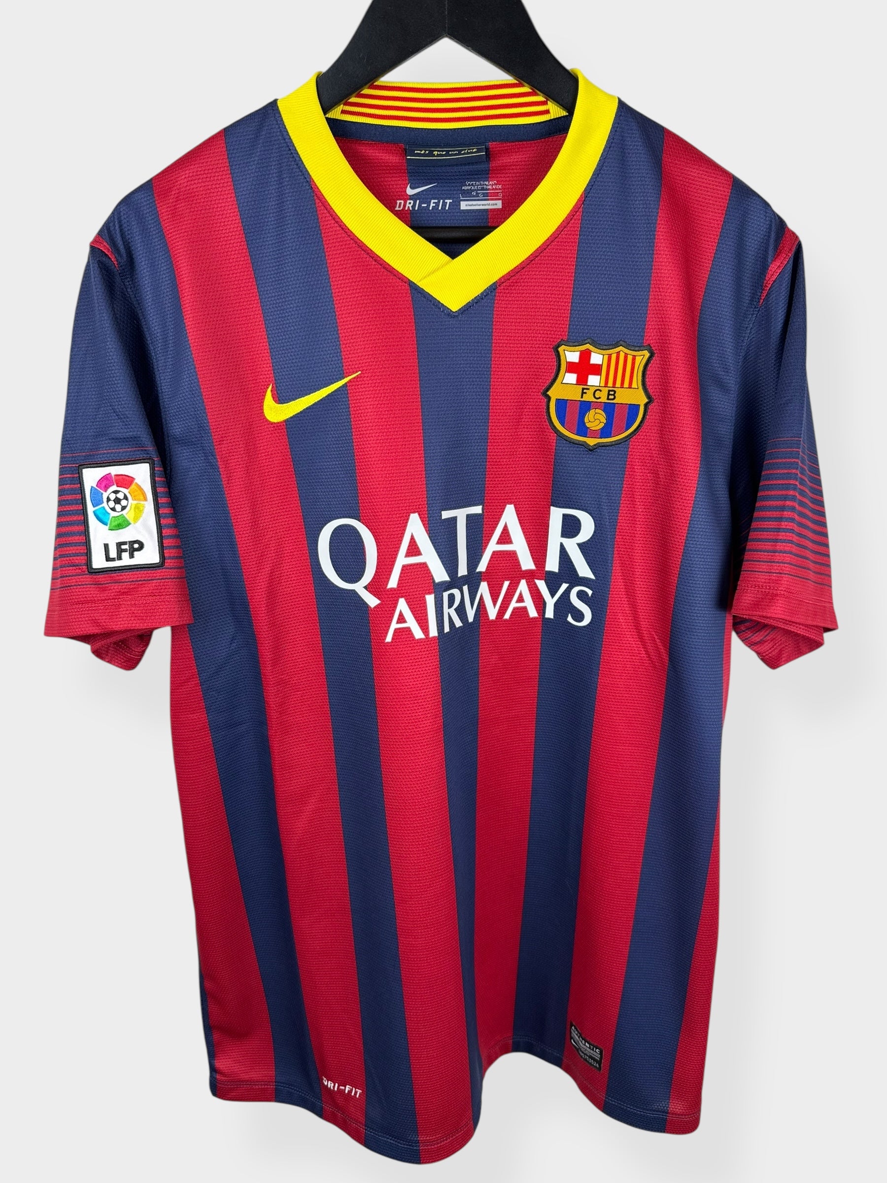 2013-14 BARCELONA HOME SHIRT INIESTA #8 L - Authentic Football Club