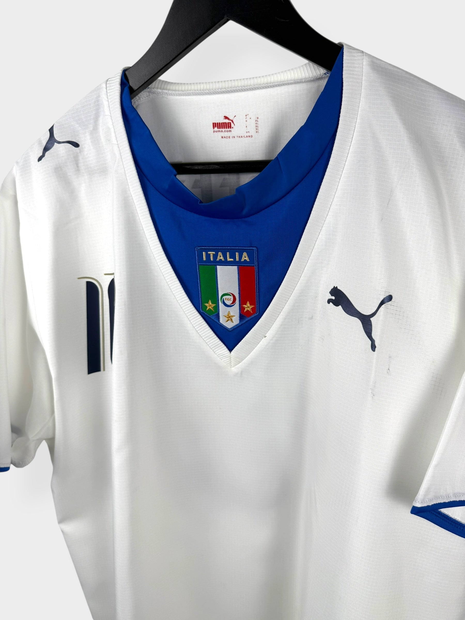 2006-07 ITALY AWAY SHIRT TOTTI #10 XL - Authentic Football Club