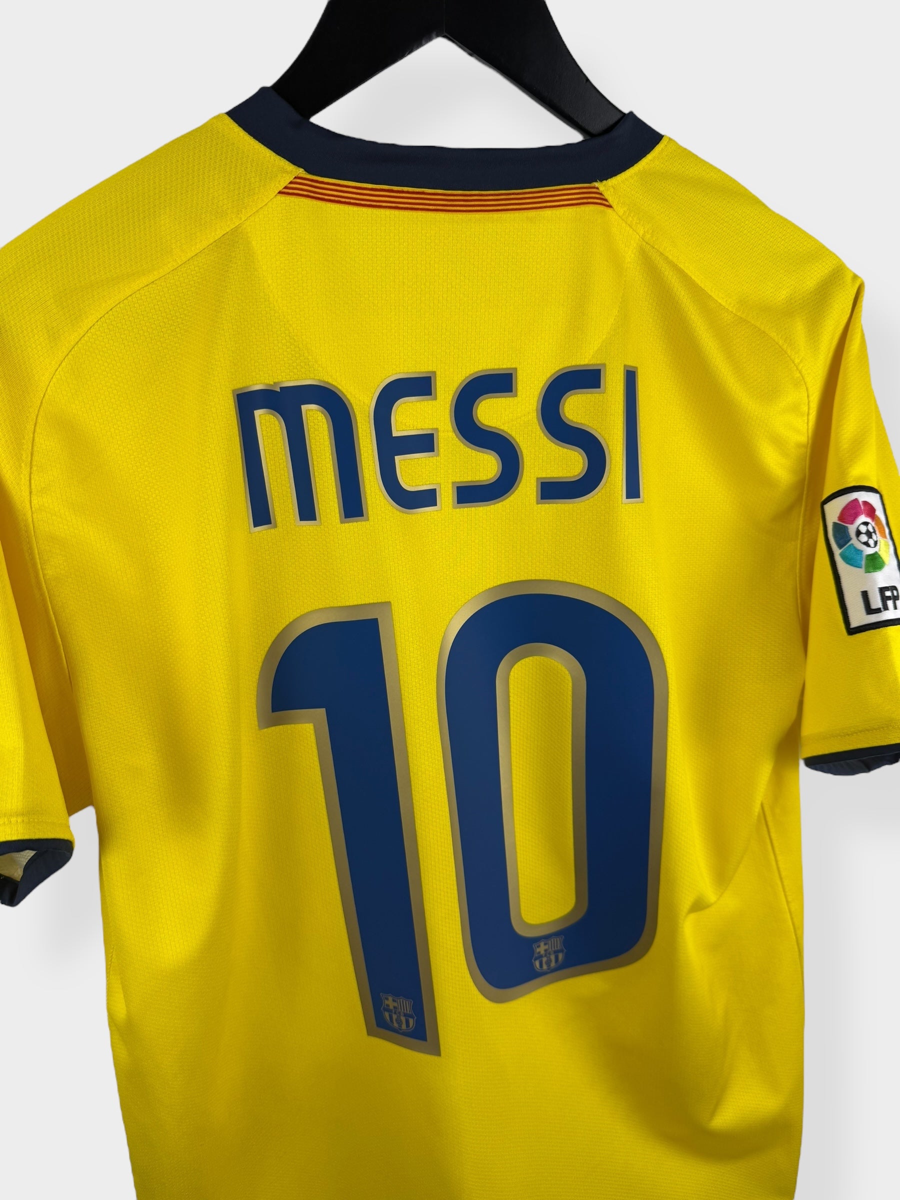 2008-10 BARCELONA AWAY SHIRT MESSI #10 S - Authentic Football Club