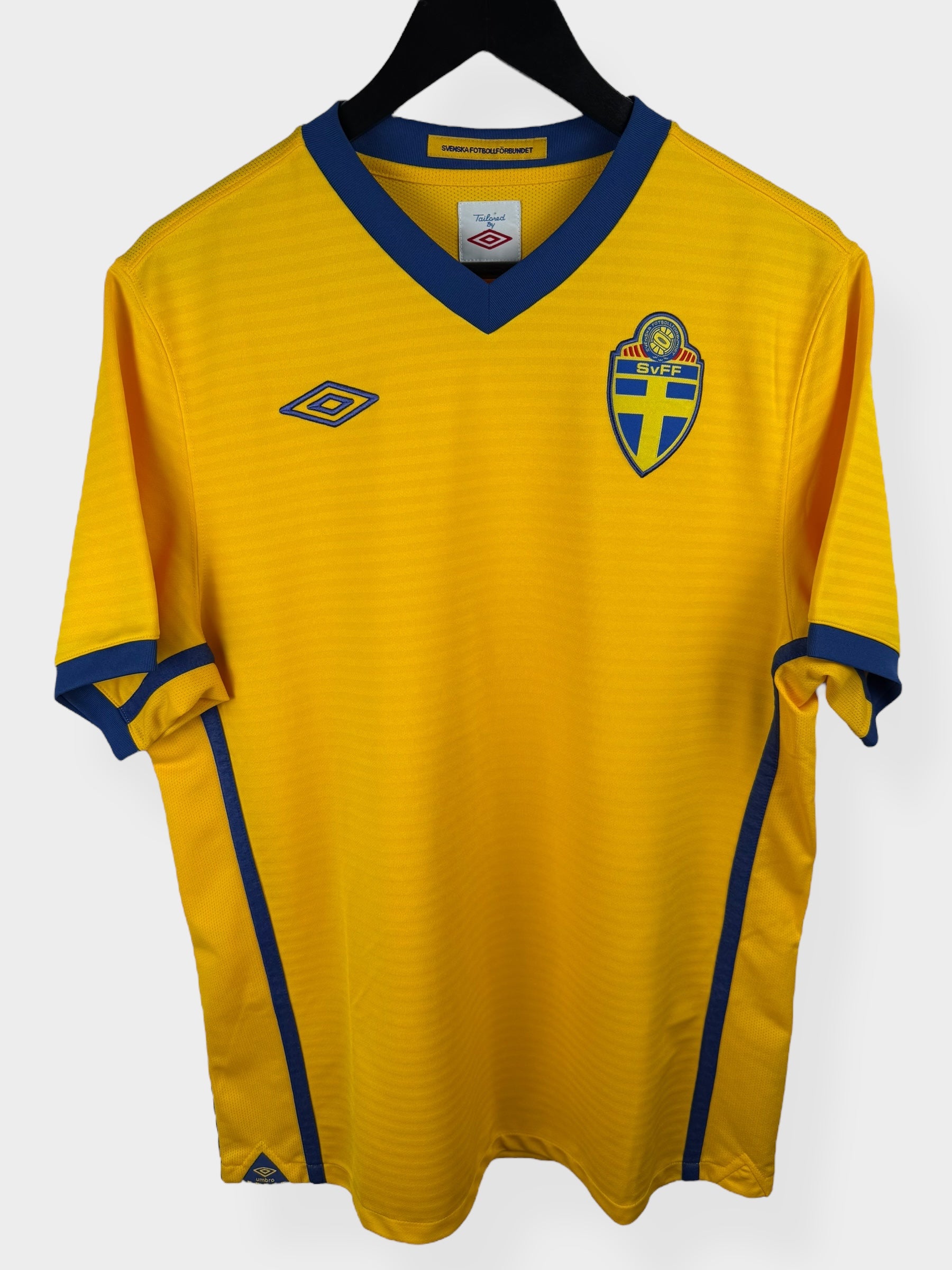 2010-11 SWEDEN HOME SHIRT L