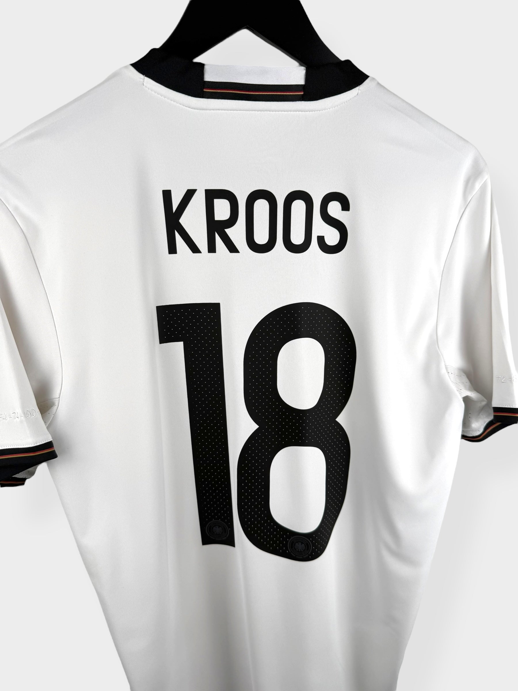 2015-16 GERMANY HOME SHIRT KROOS #18 S - Authentic Football Club