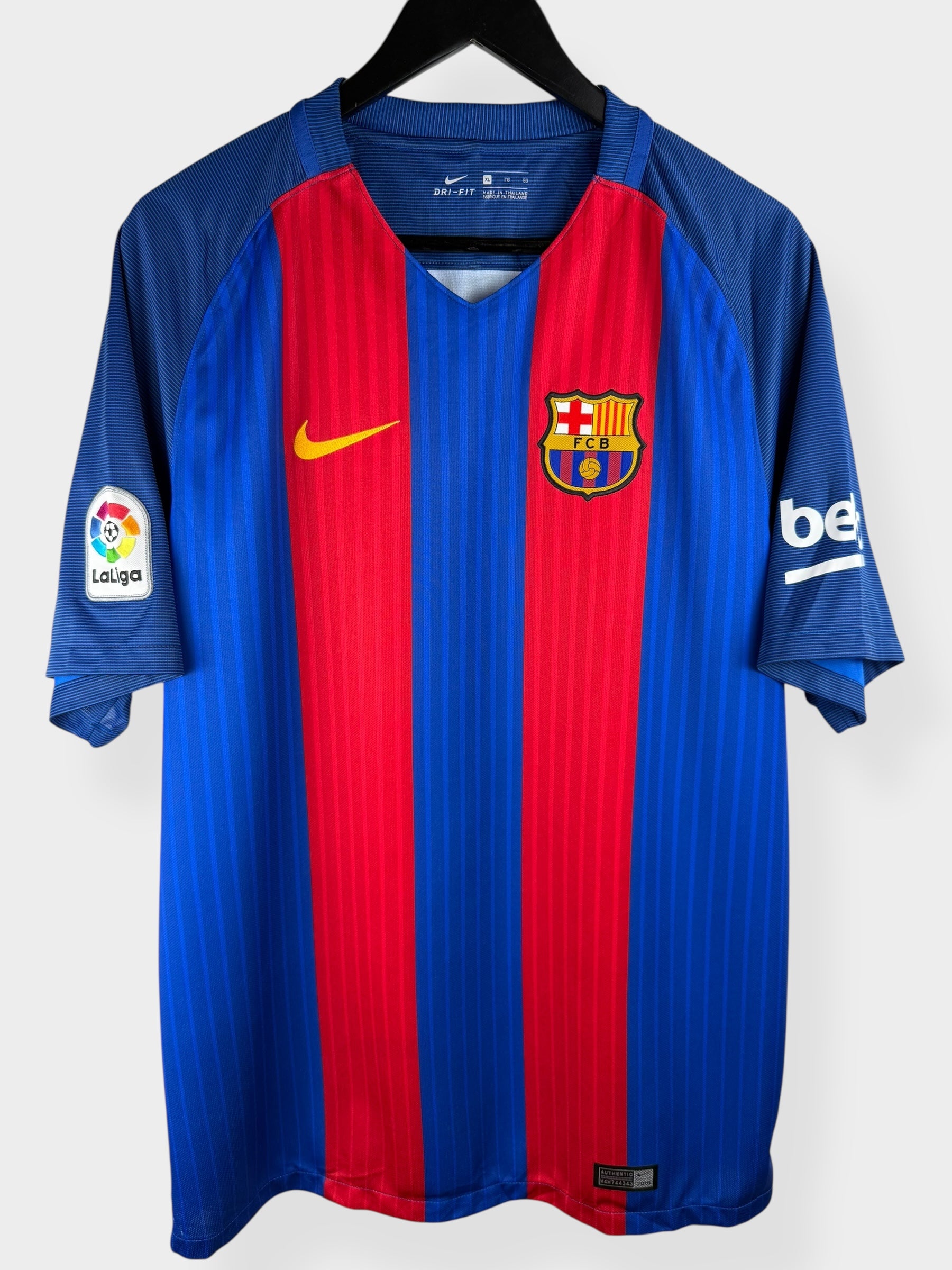 2016-17 BARCELONA THUISSHIRT MESSI #10 XL