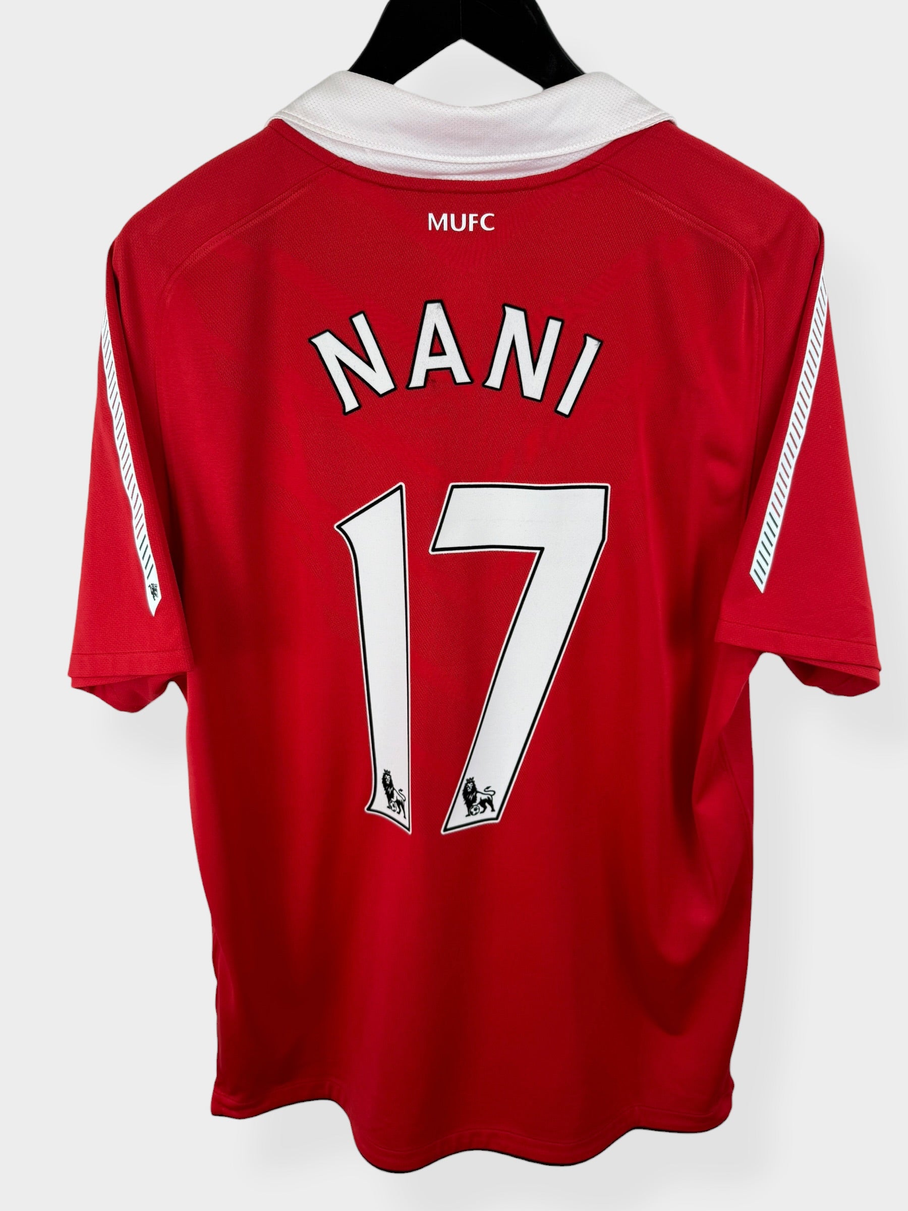 2010-11 MANCHESTER UNITED HOME SHIRT NANI #17 L