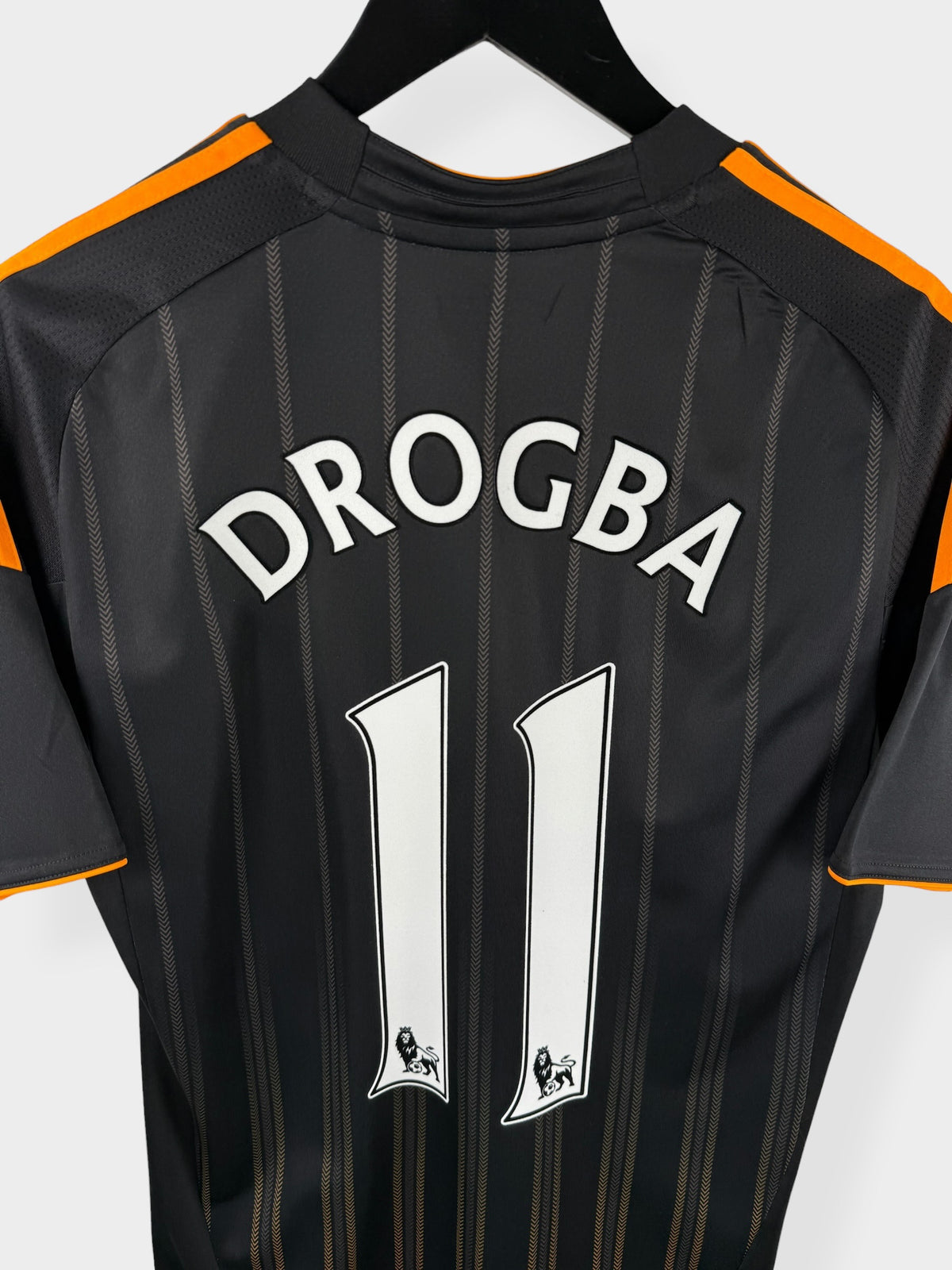 2010-11 CHELSEA AWAY SHIRT DROGBA #11 S