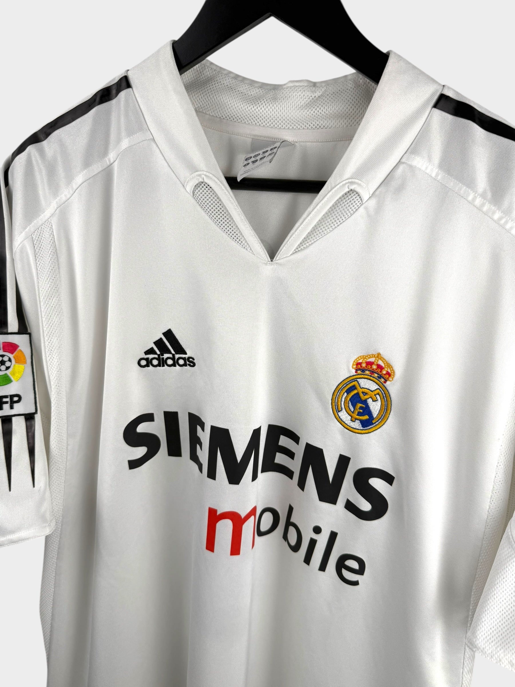 2004-05 REAL MADRID HOME SHIRT RONALDO #9 XL - Authentic Football Club