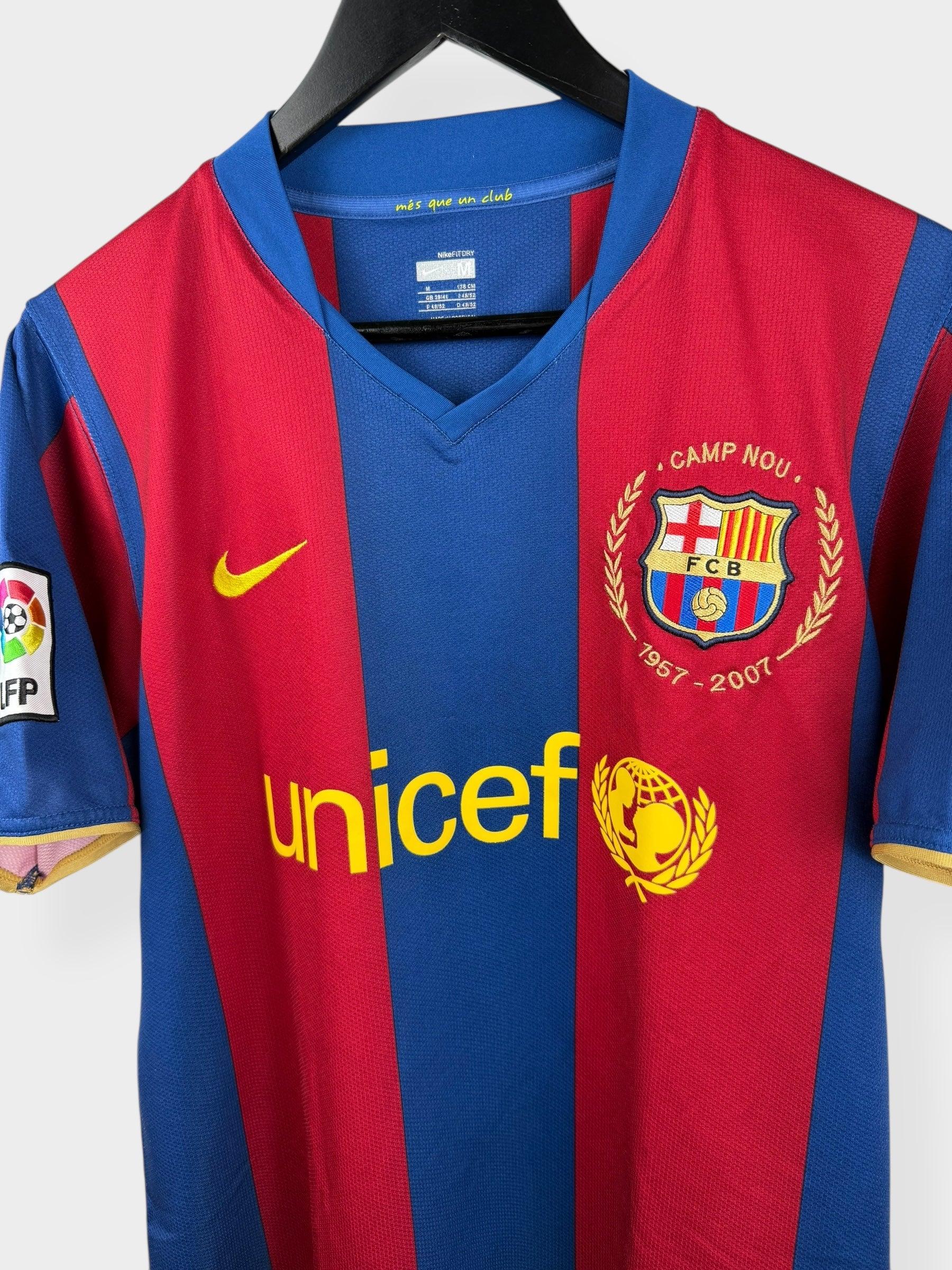2007-08 BARCELONA HOME SHIRT MESSI #19 M