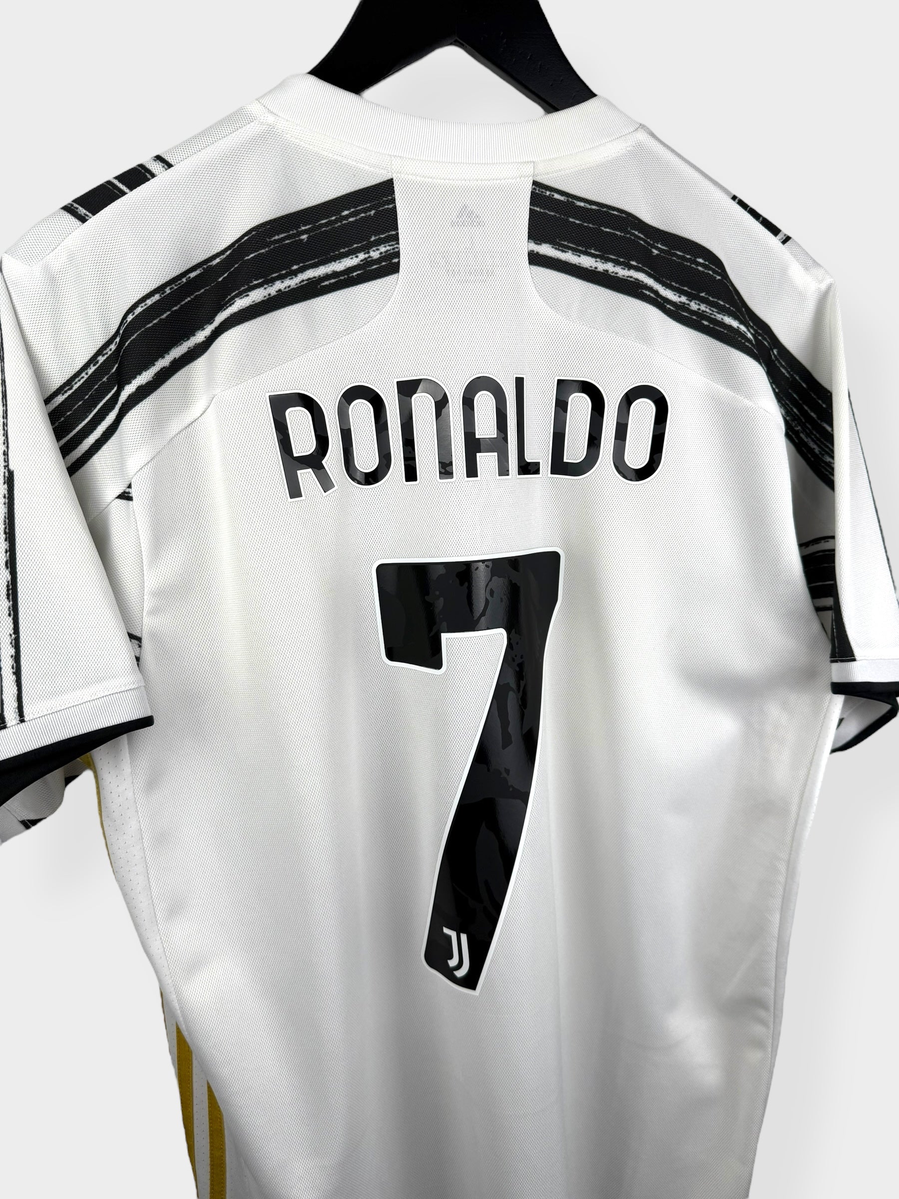 2020-21 JUVENTUS THUISSHIRT RONALDO #7 L
