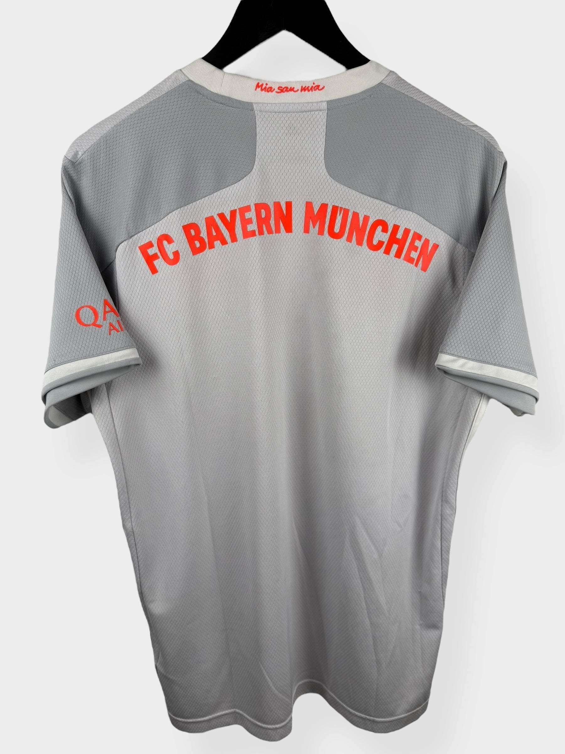 2020-21 BAYERN MUNICH AWAY SHIRT L - Authentic Football Club