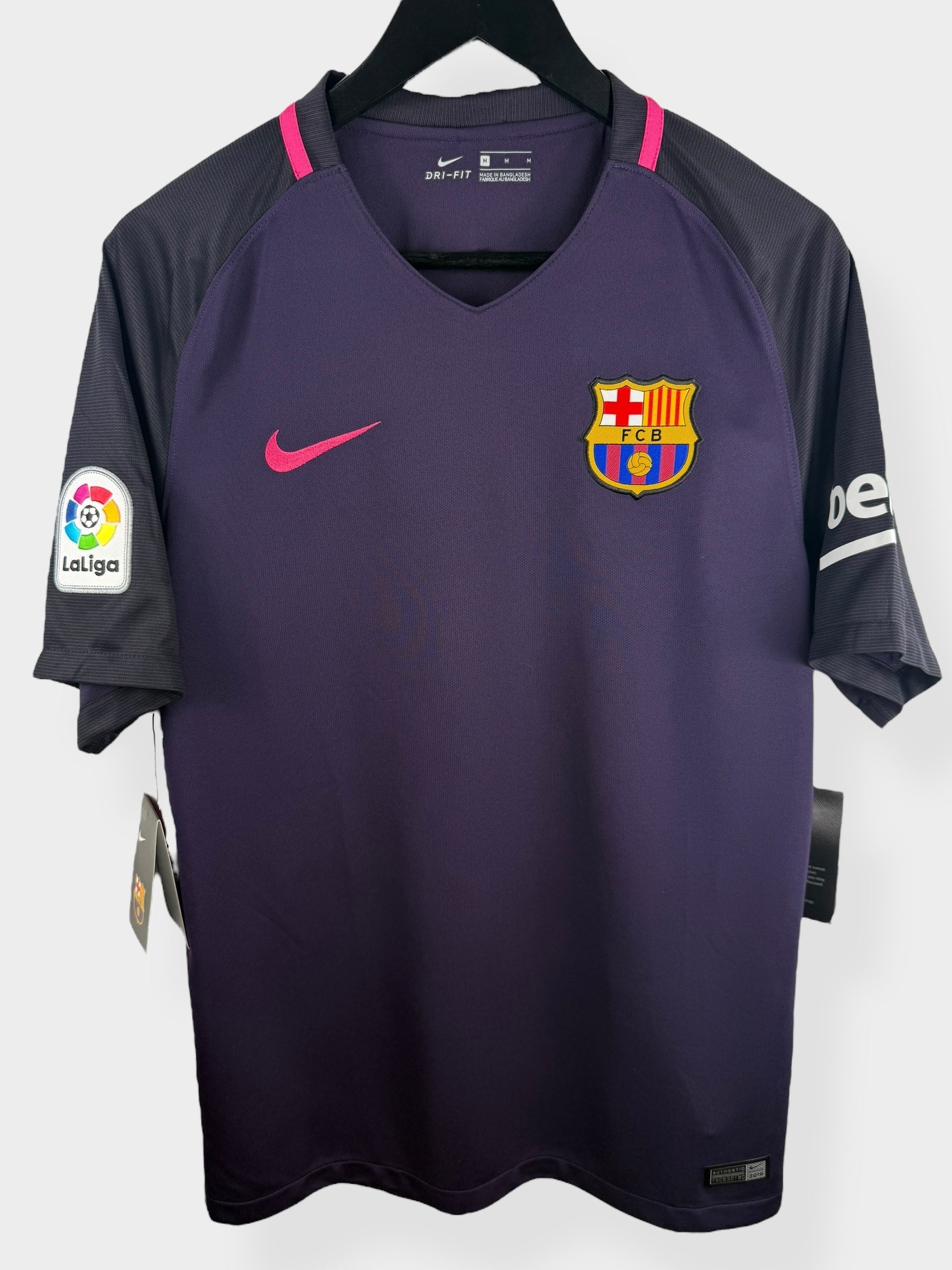 2016-17 BARCELONA AWAY SHIRT SUAREZ #9 M - Authentic Football Club