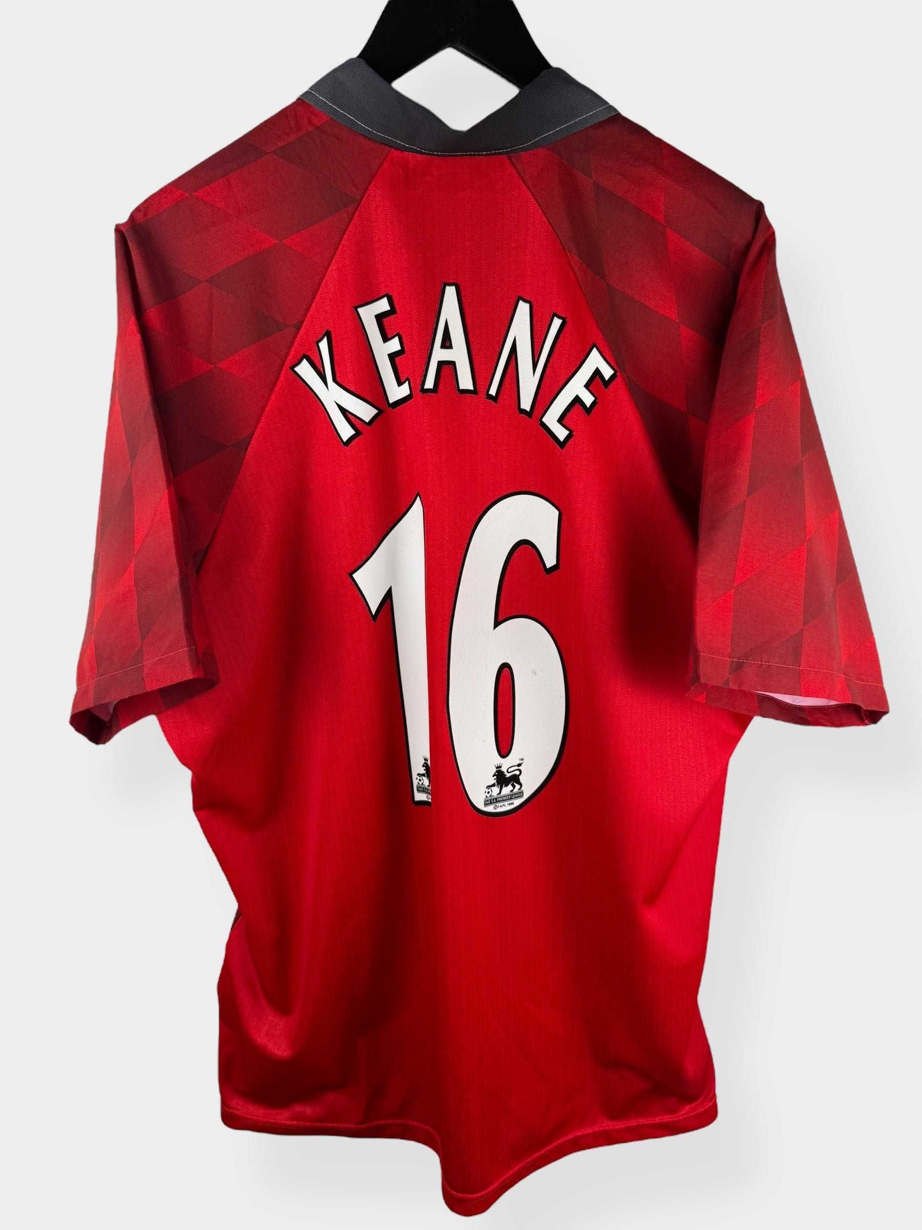 1996-98 MANCHESTER UNITED HOME SHIRT KEANE #16 XL