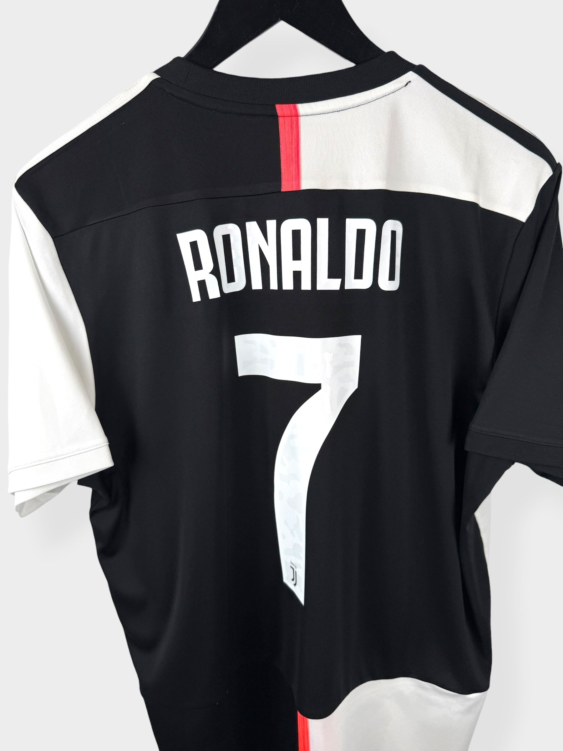 2019-20 JUVENTUS HOME SHIRT RONALDO #7 L