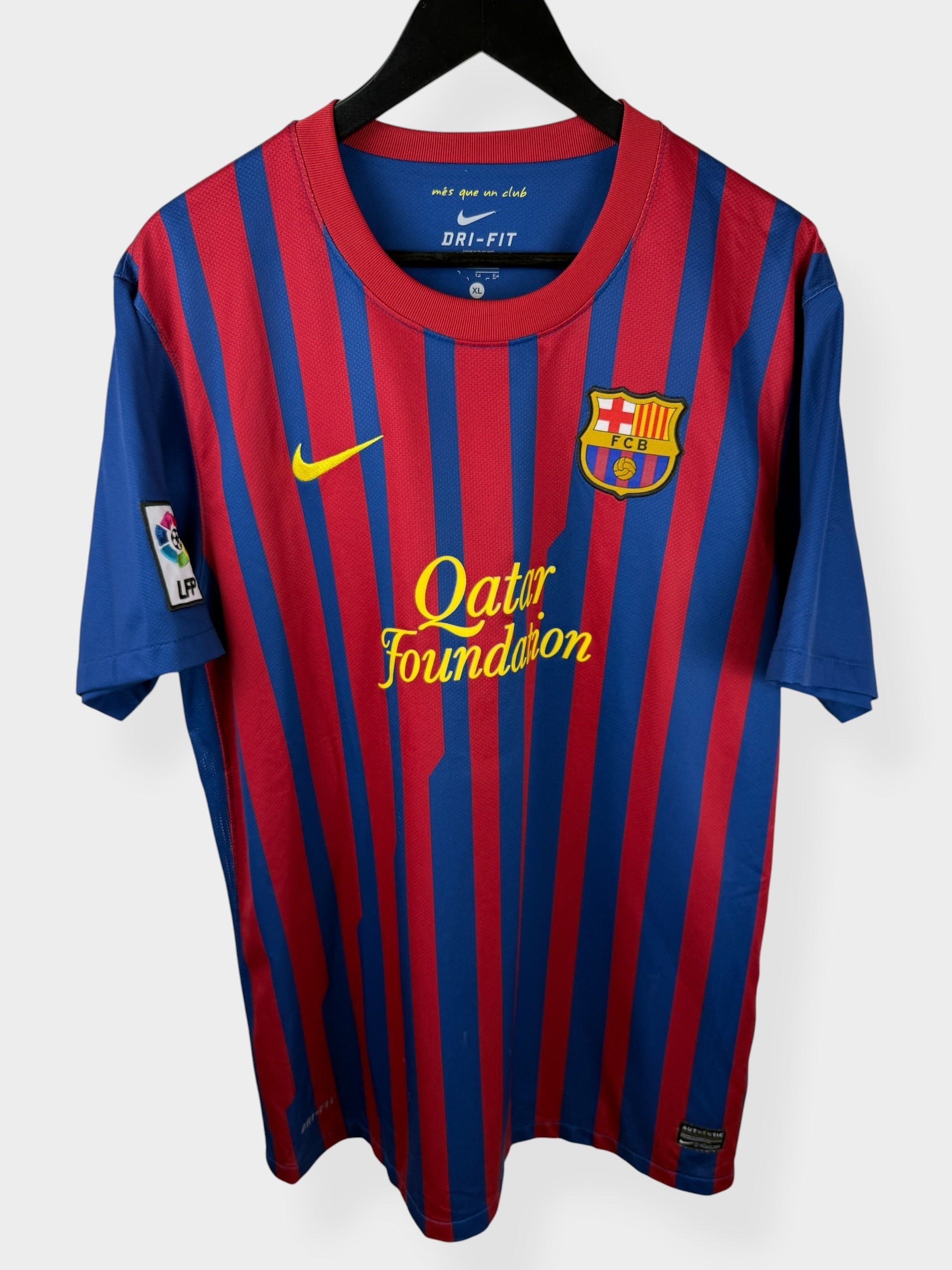 2011-12 BARCELONA HOME SHIRT XAVI #6 XL