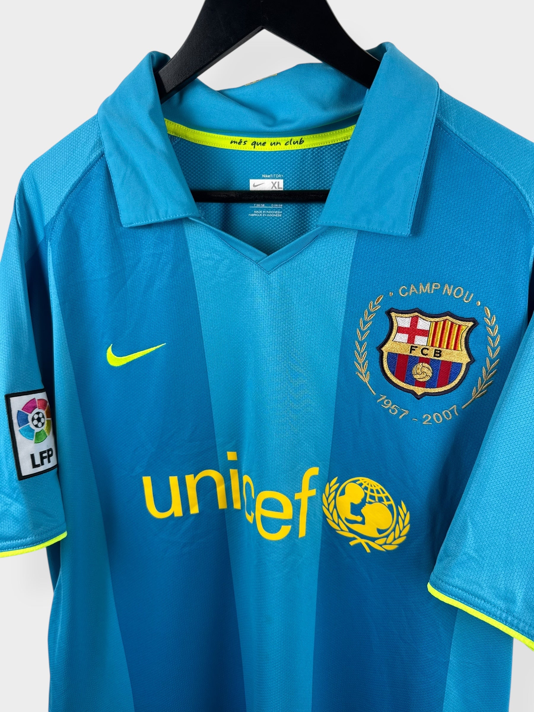2007-08 BARCELONA AWAY SHIRT MESSI #19 XL