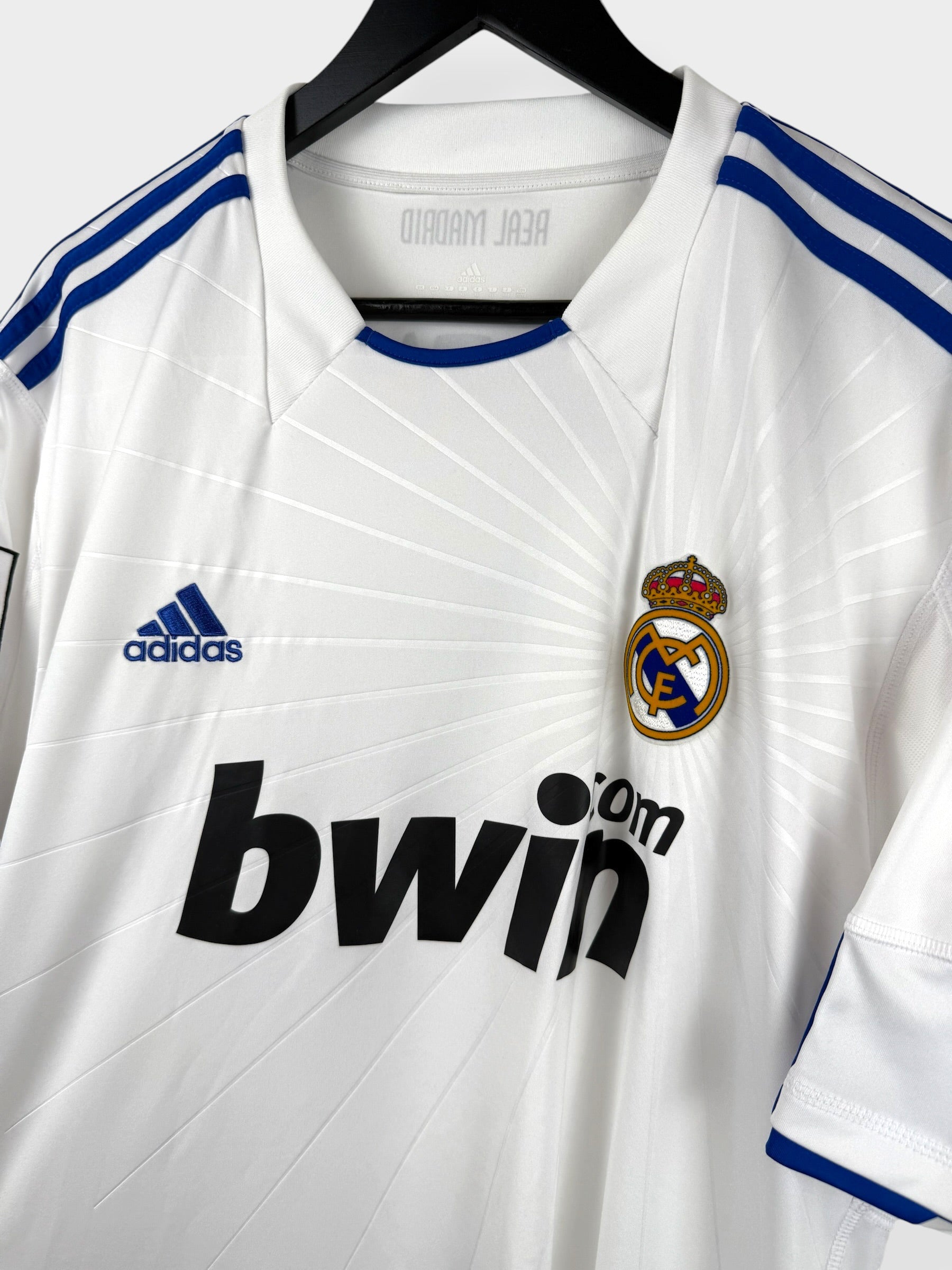 2010-11 REAL MADRID HEIMTRIKOT RONALDO #7 XL