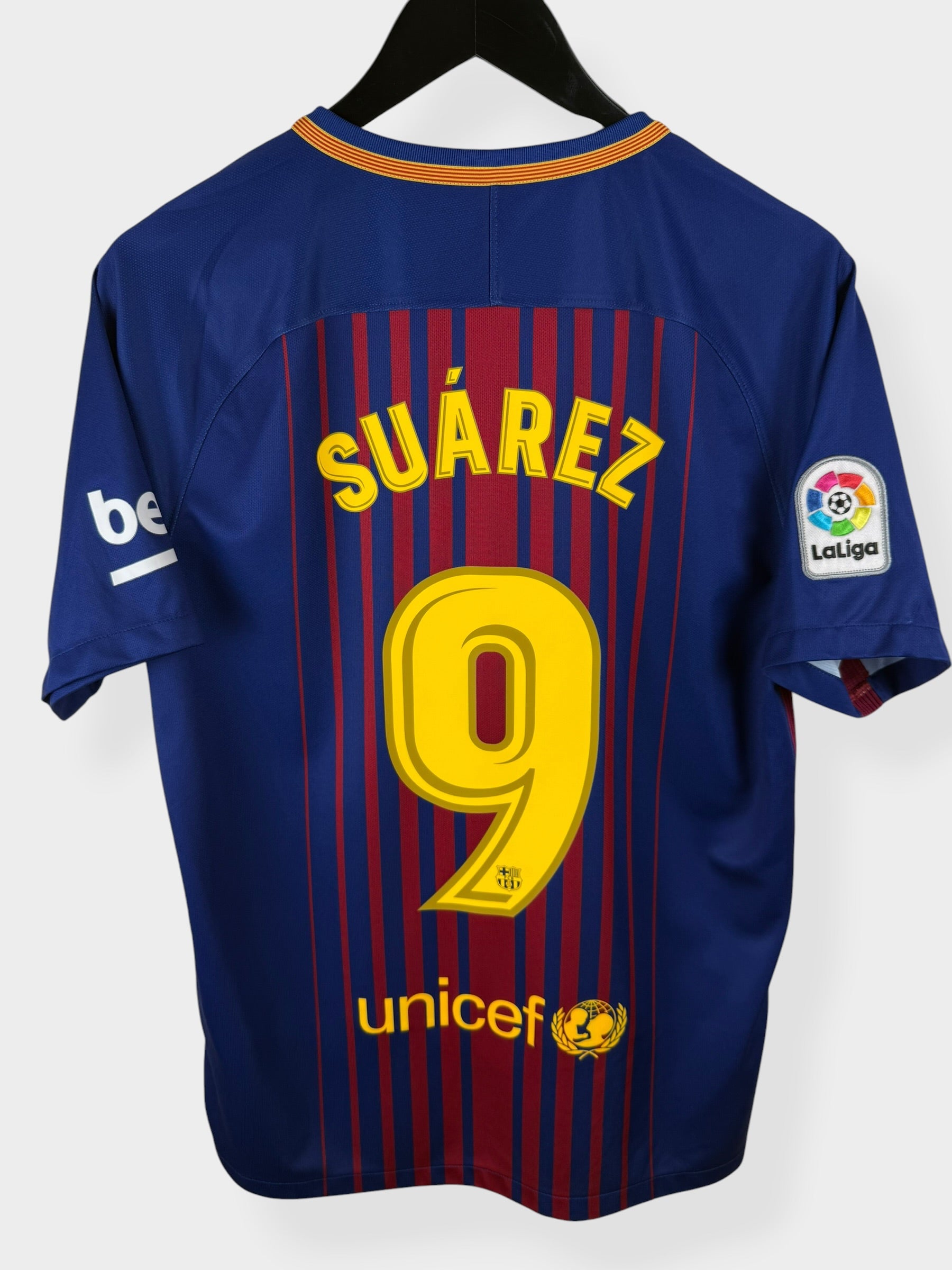 2017-18 BARCELONA HOME SHIRT SUAREZ #9 M